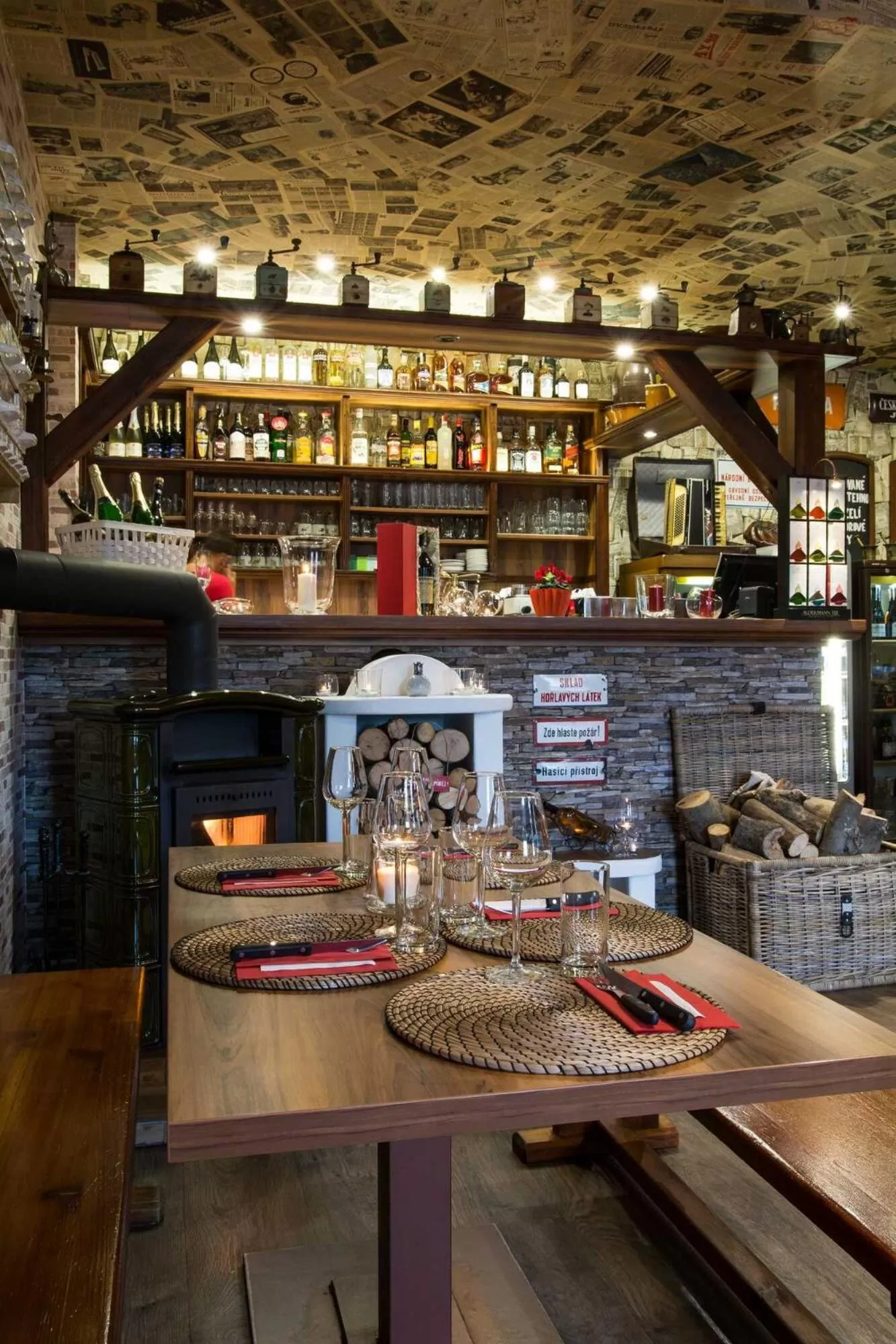 Restaurant/places to eat in Restaurace Stará Lípa