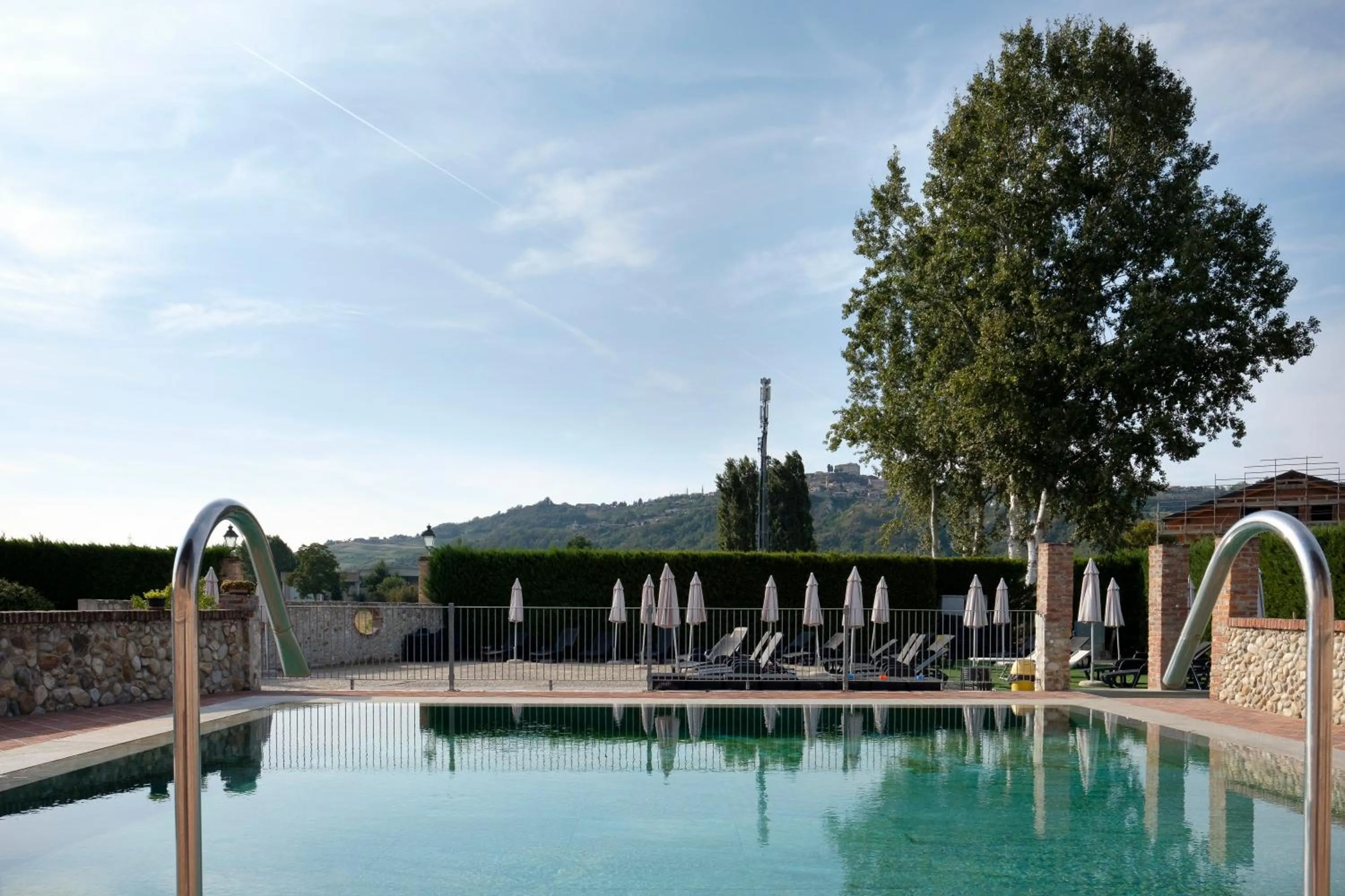 Pool view in Hotel Le Botti