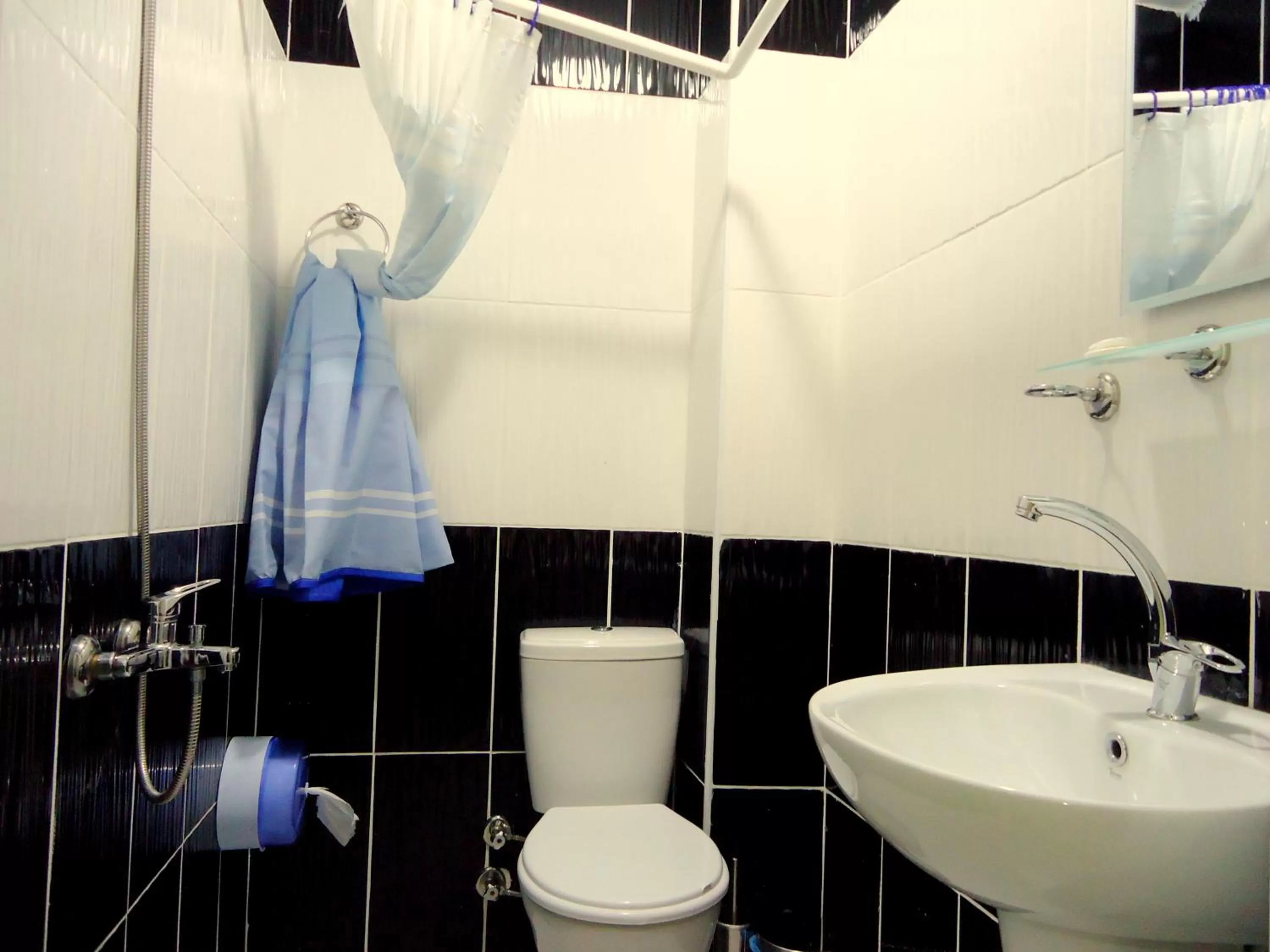 Bathroom in Tolga Hotel