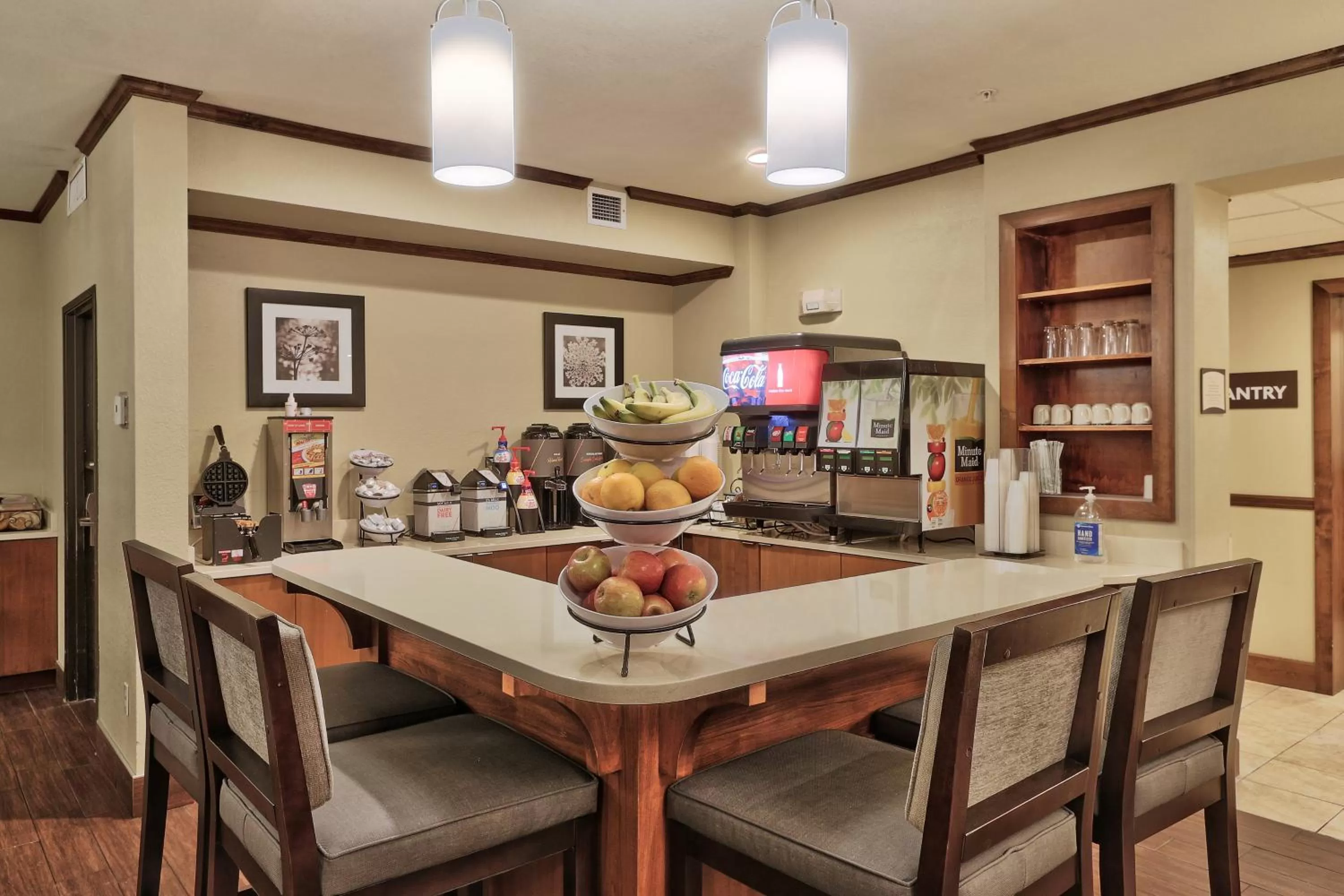 Restaurant/places to eat in Staybridge Suites Albuquerque North by IHG