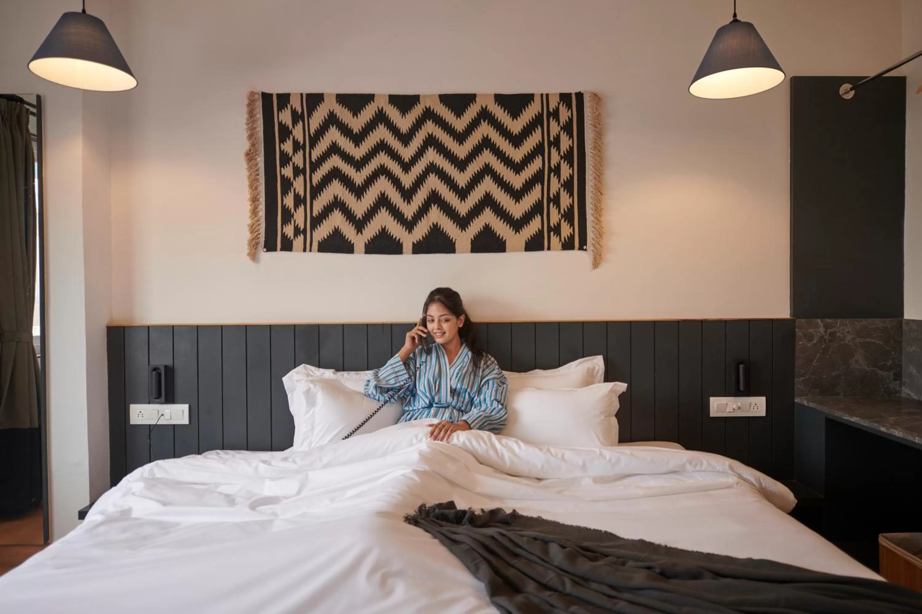 People, Bed in Poshtel VNS