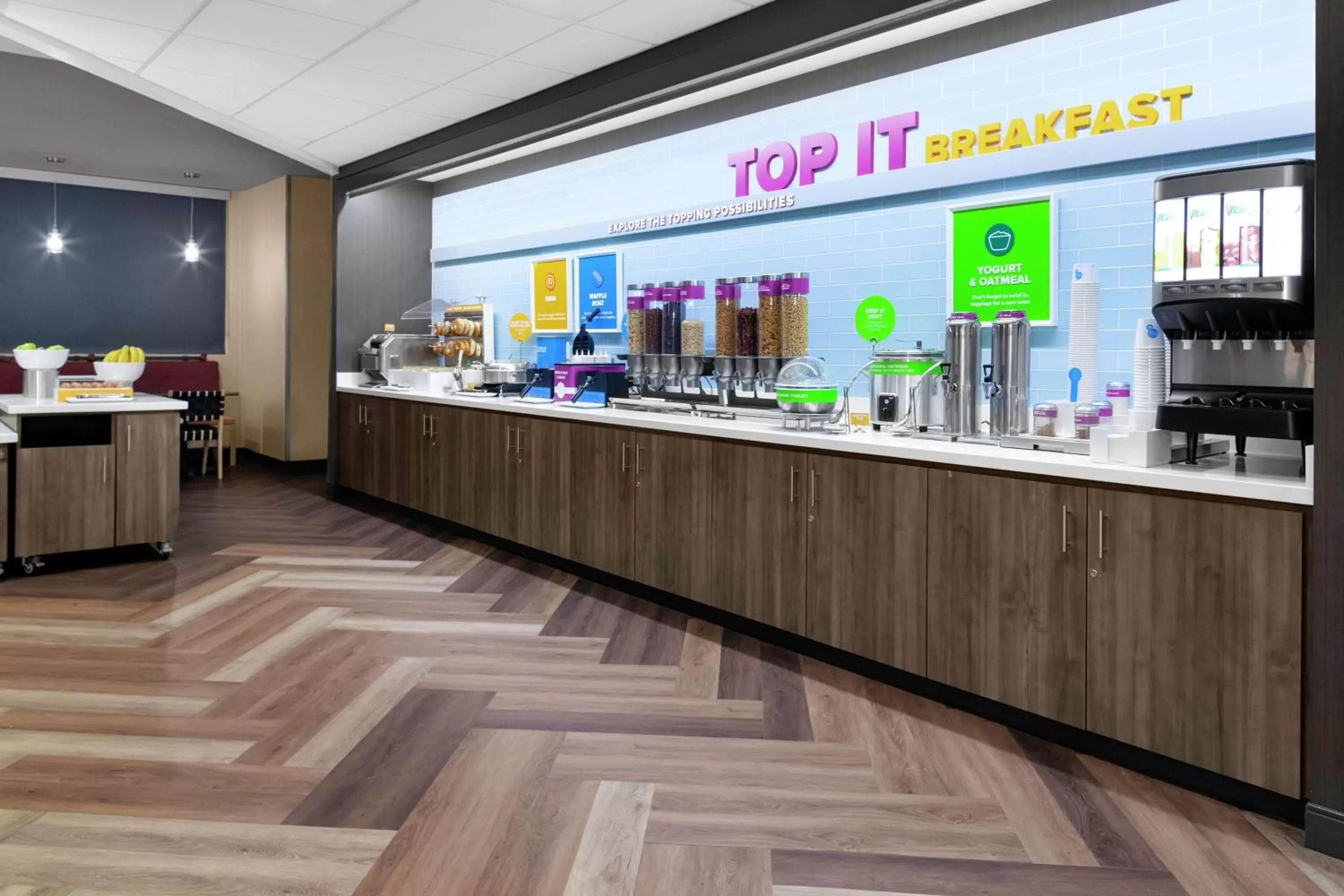 Breakfast in Tru By Hilton Gilbert