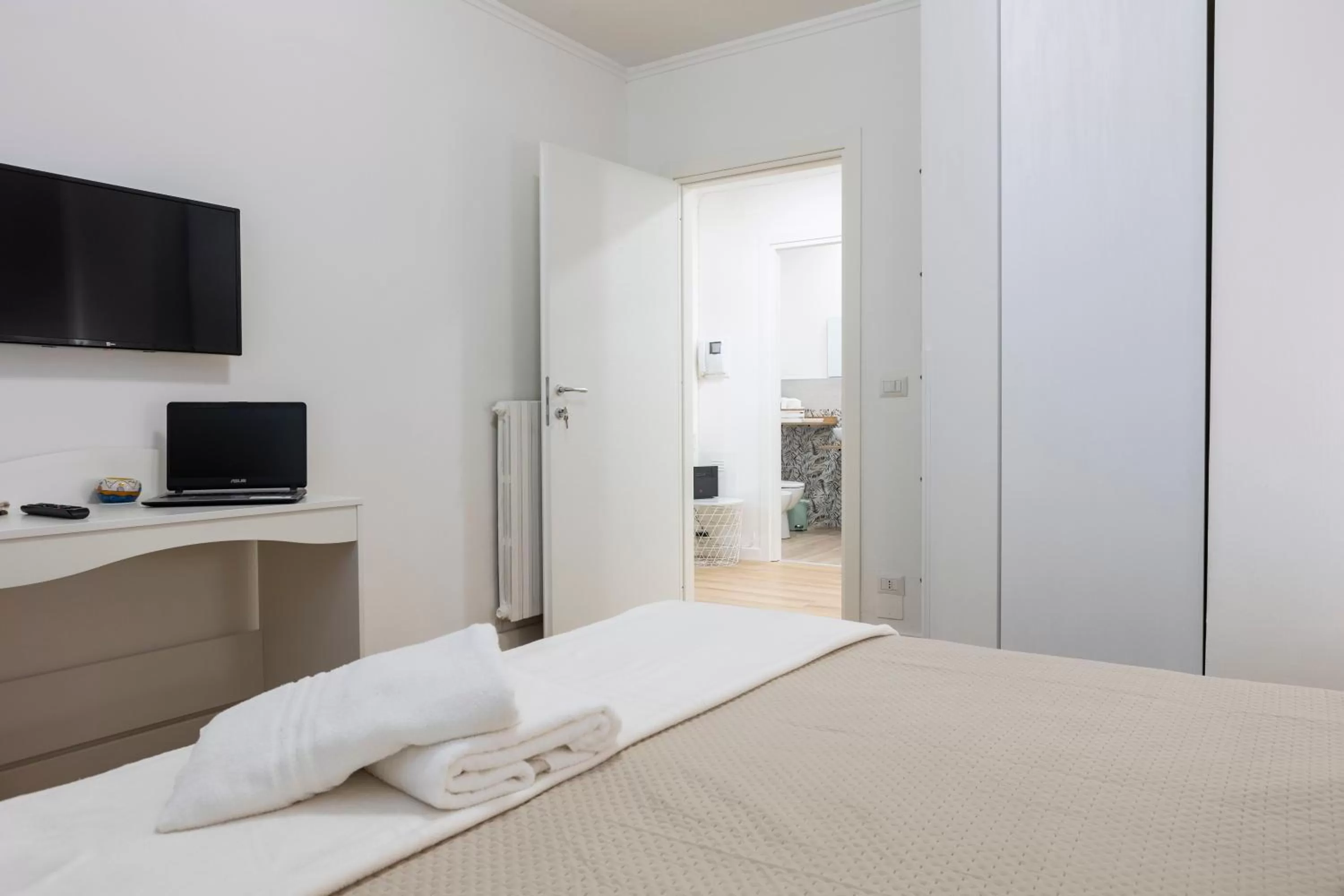 Bedroom, Bed in AdAstra b&b