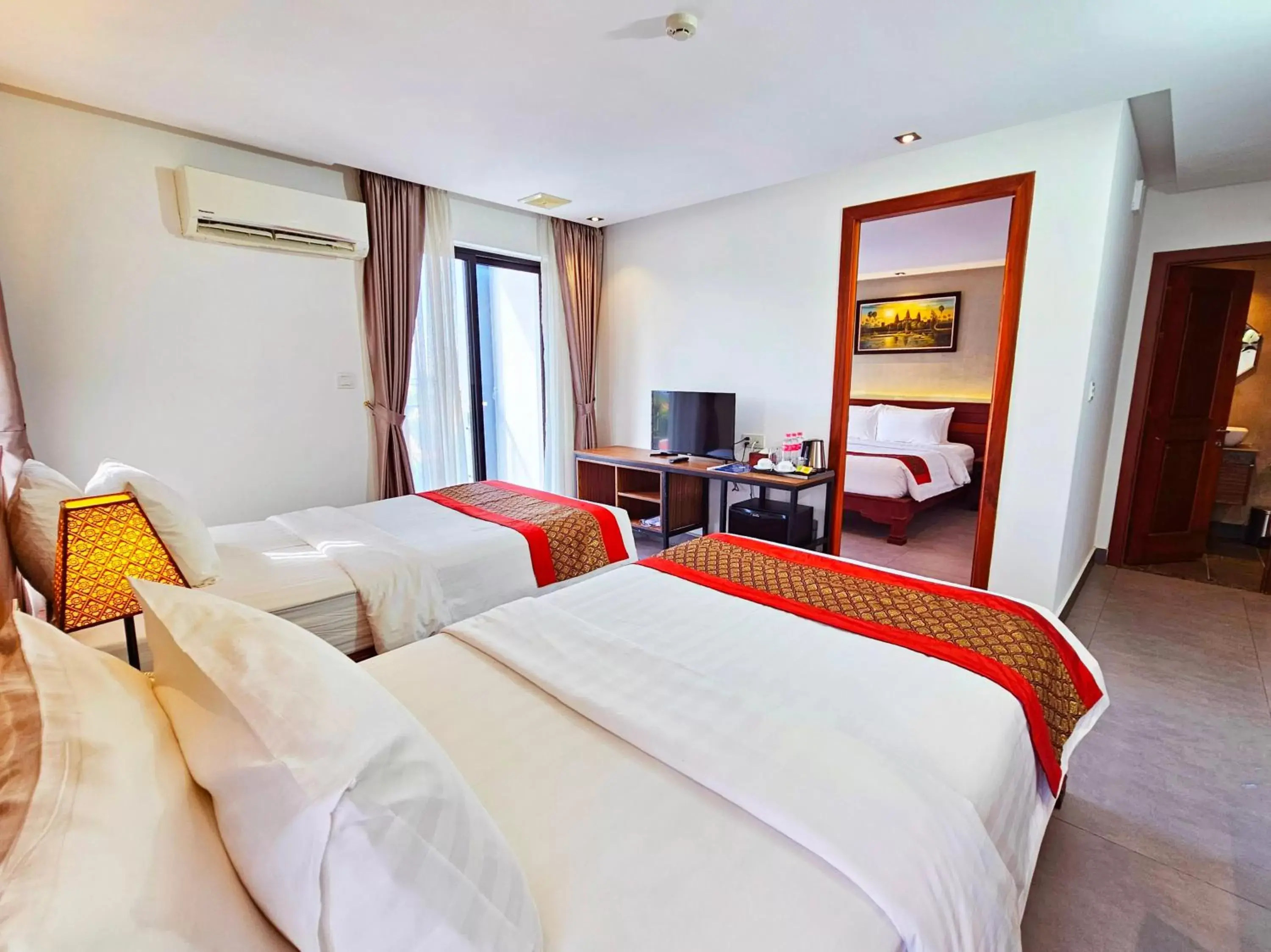 Family Suite Triple in Le Botum Hotel Family Suite Triple in Le Botum Hotel