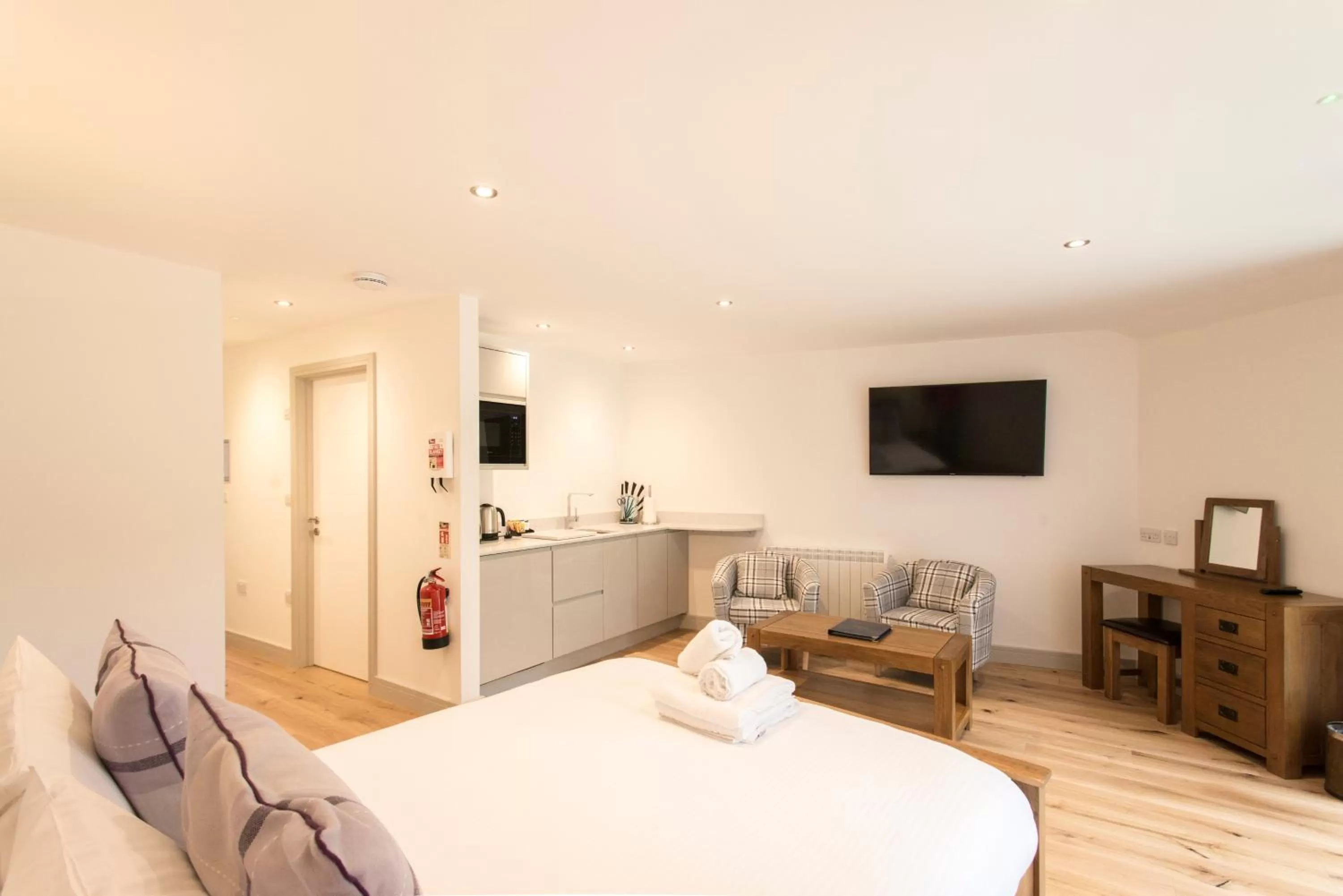 Photo of the whole room, Bed in Tregenna Castle Resort