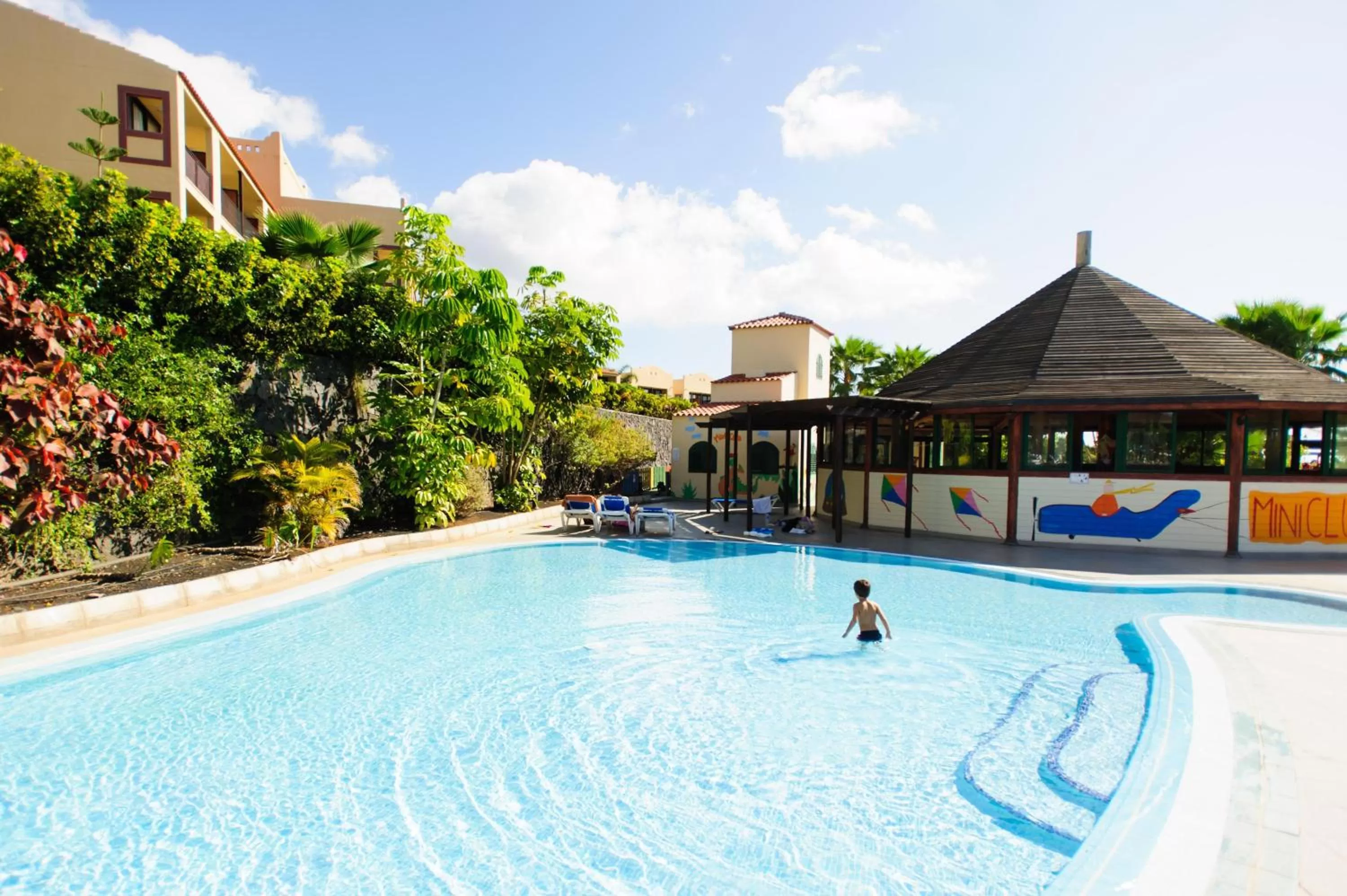 children in La Palma Princess