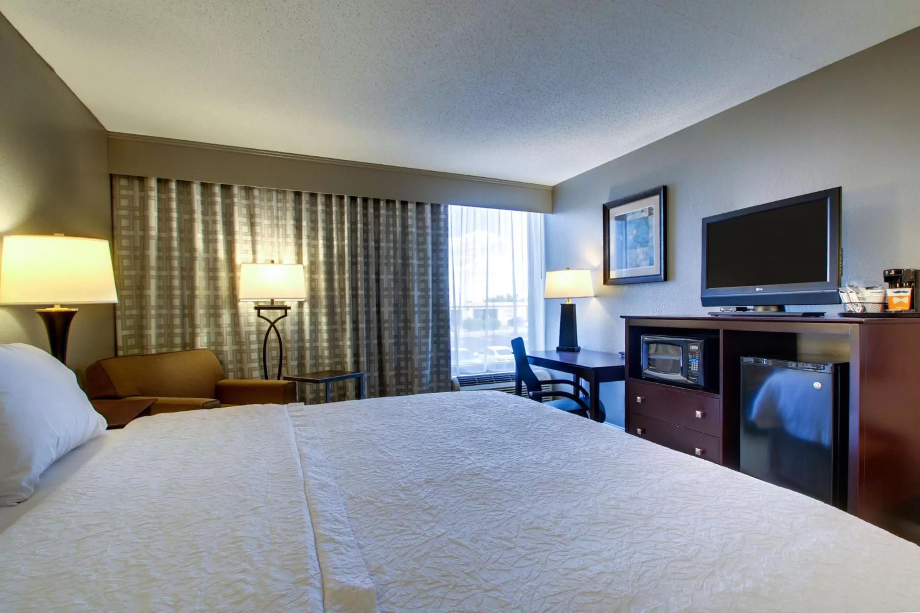 Bed in Hampton Inn Rolla