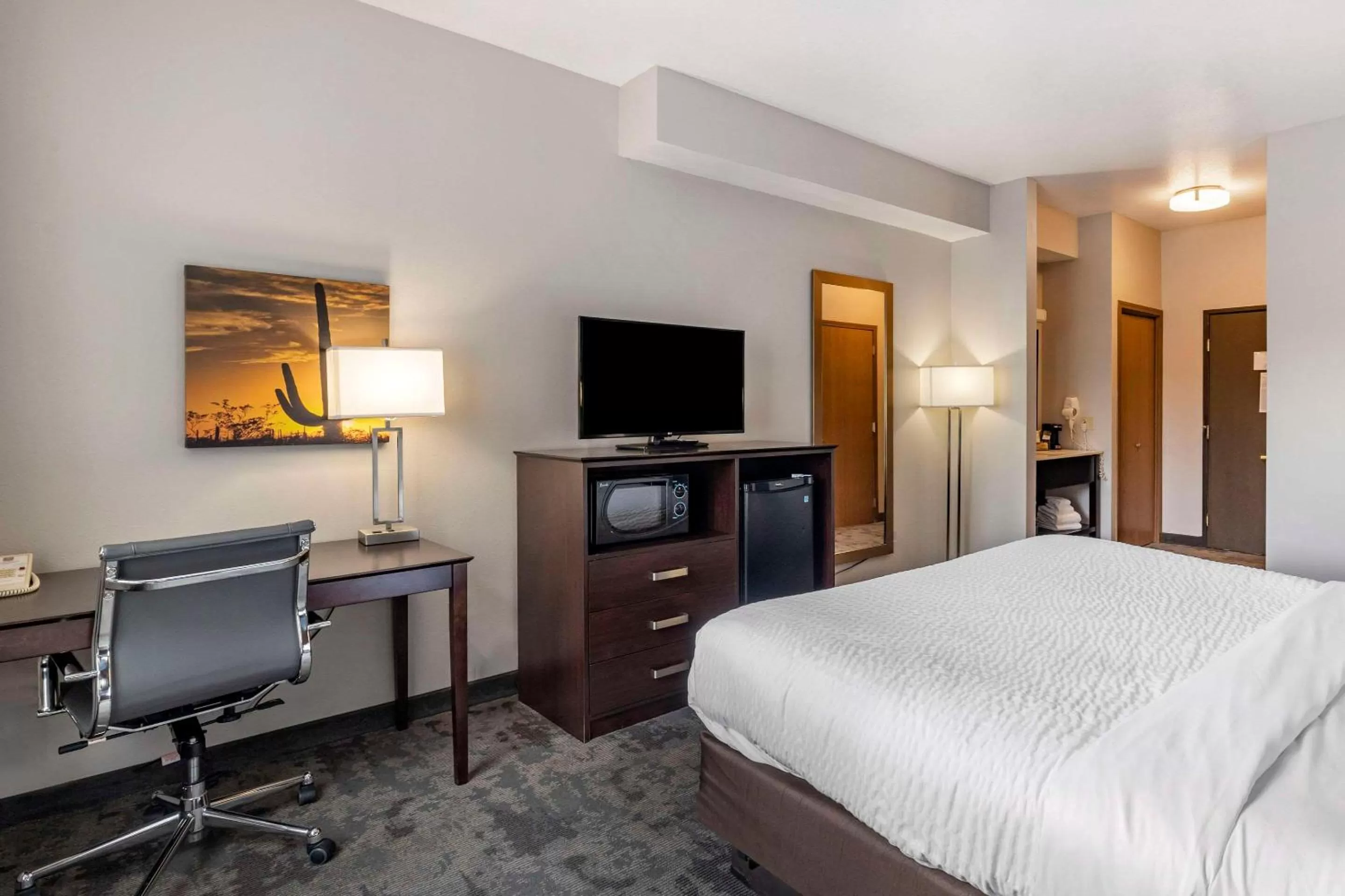 Bedroom in Clarion Inn Kingman I-40 Route 66