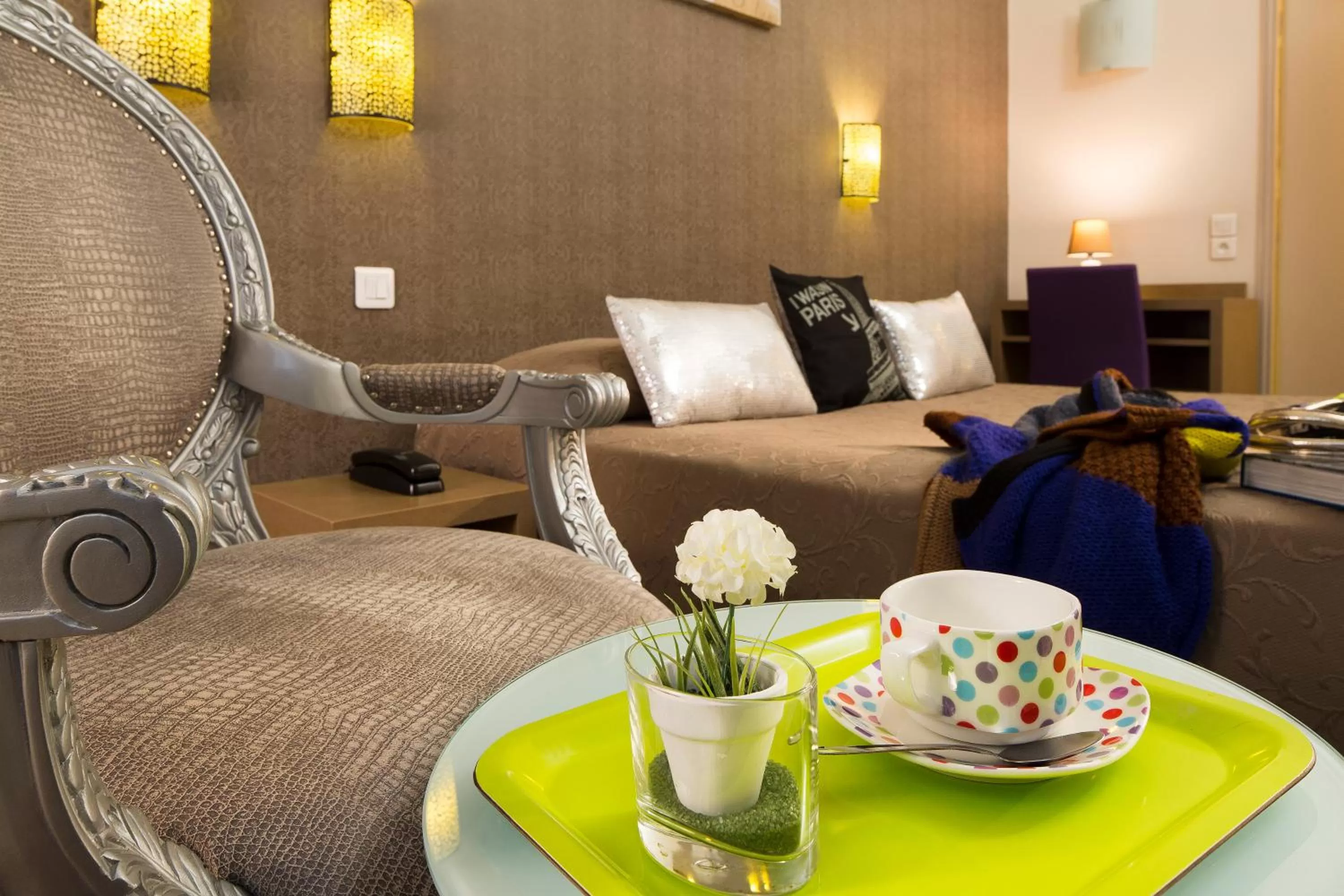 Bedroom in Hotel De La Cite Rougemont