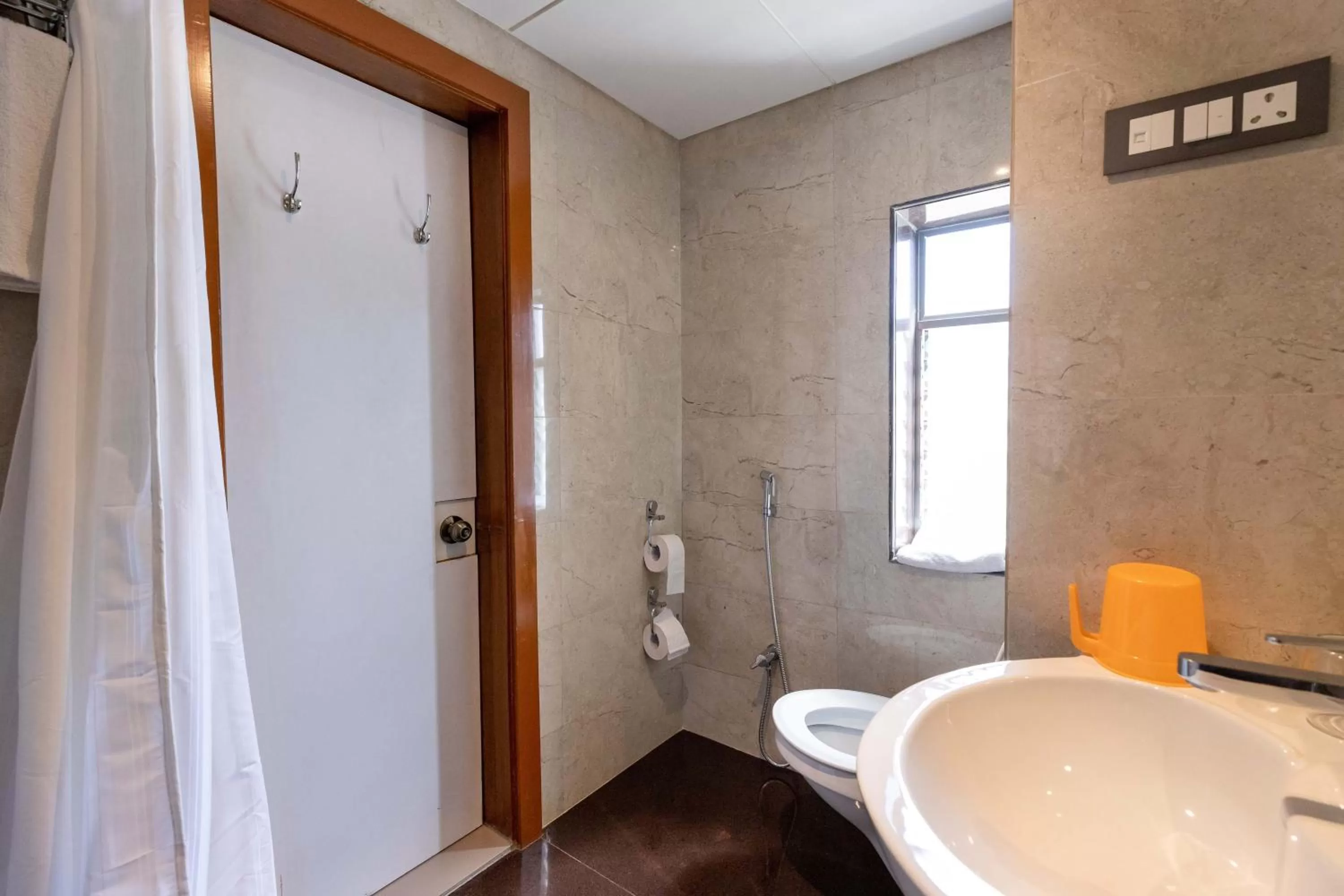 Bathroom in West End Hotel Opp Bombay Hospital