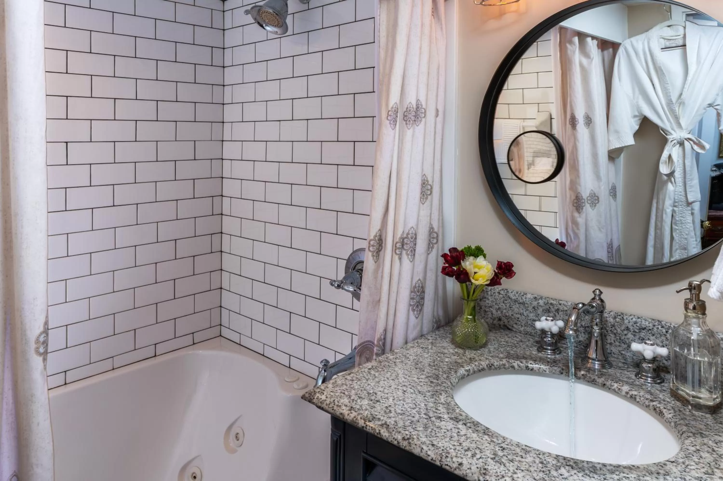 Bathroom in The 1899 Wright Inn & Carriage House