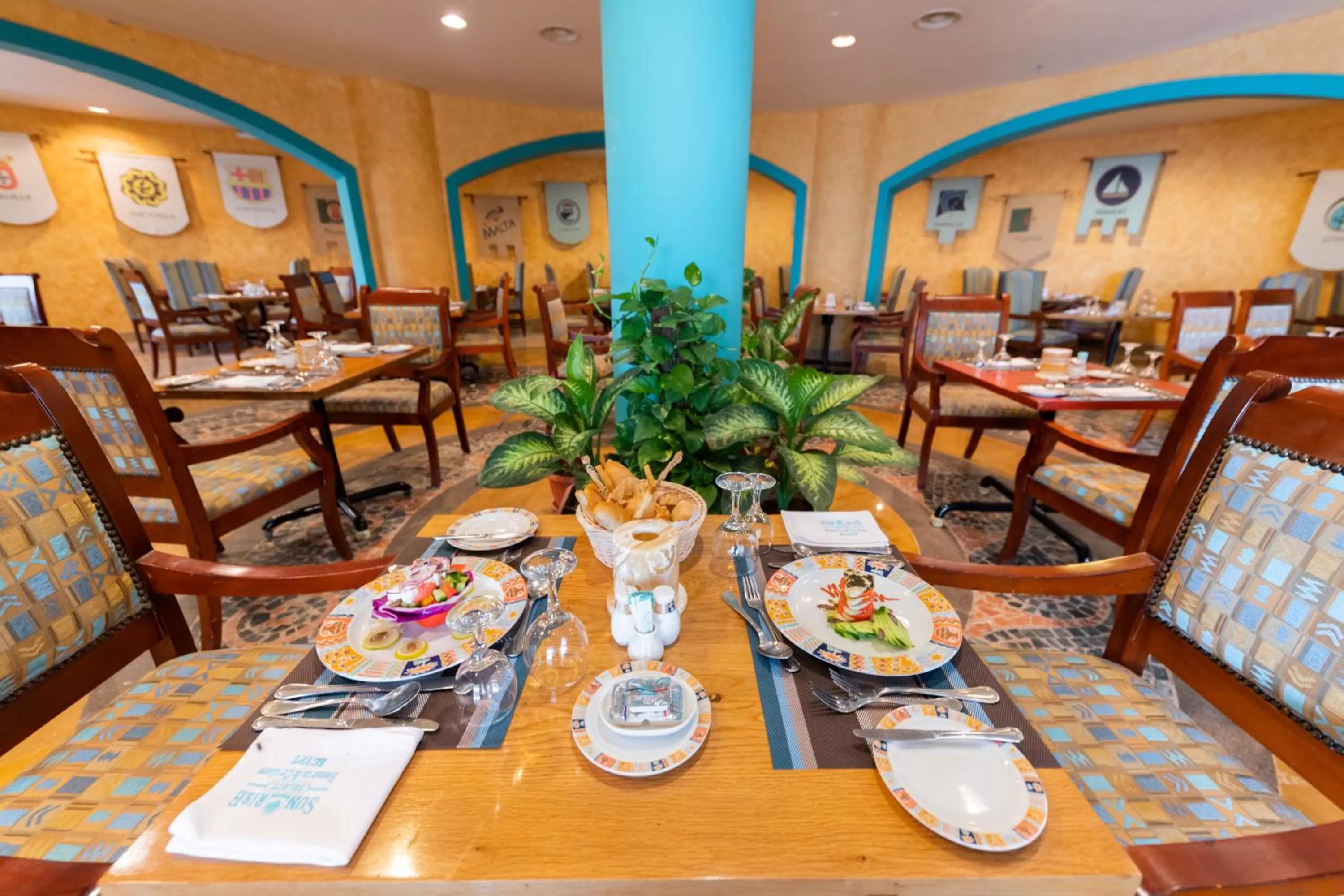 Restaurant/places to eat in Sunrise Holidays Resort -Adults Only