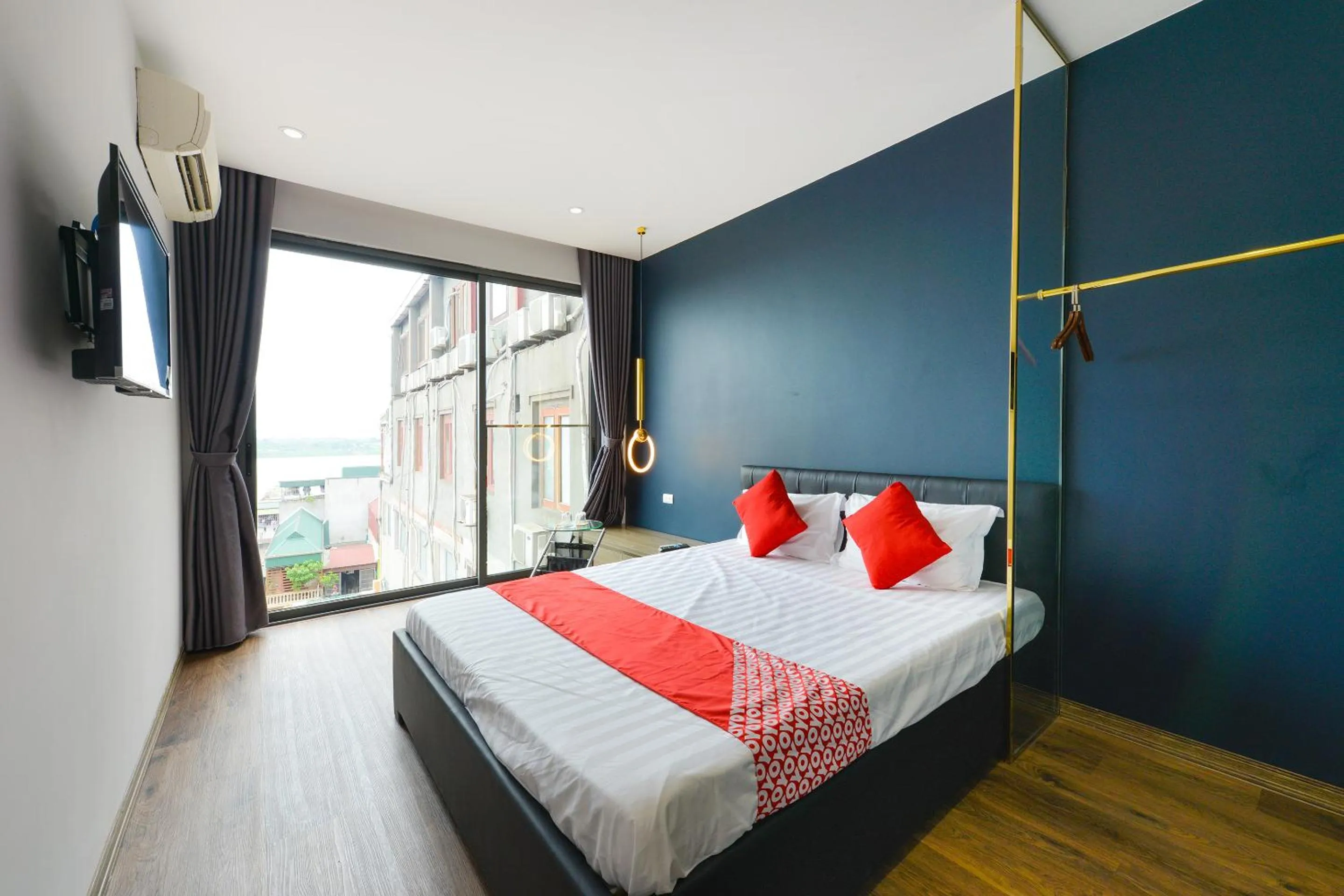 Bedroom, Bed in BH Riverside Hotel