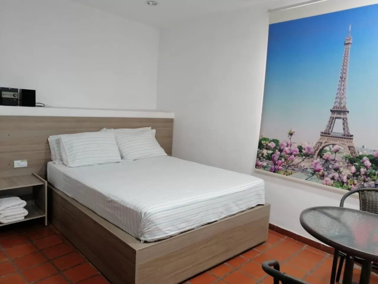 Bedroom, Bed in Hotel 42 Avenida