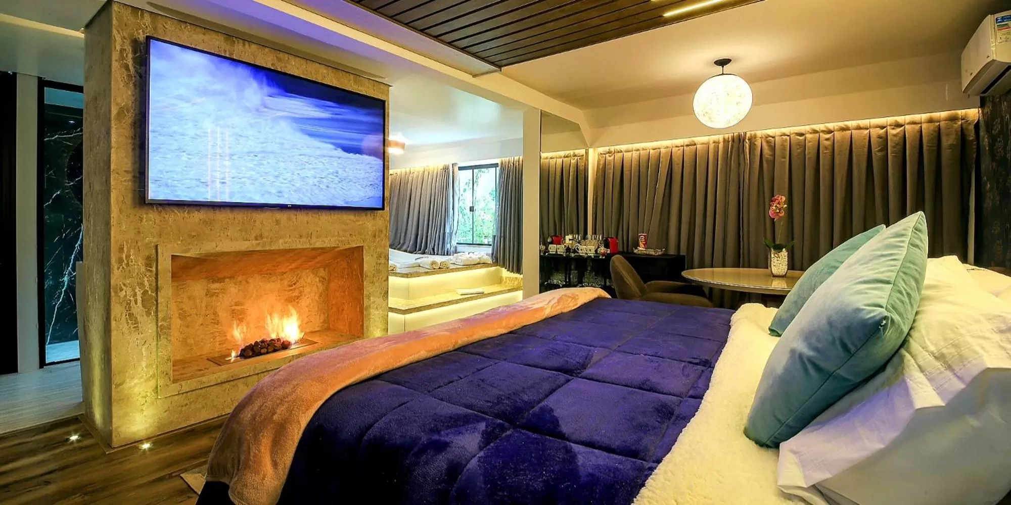 TV and multimedia, Bed in Caminho das Pedras Pousada de Charme