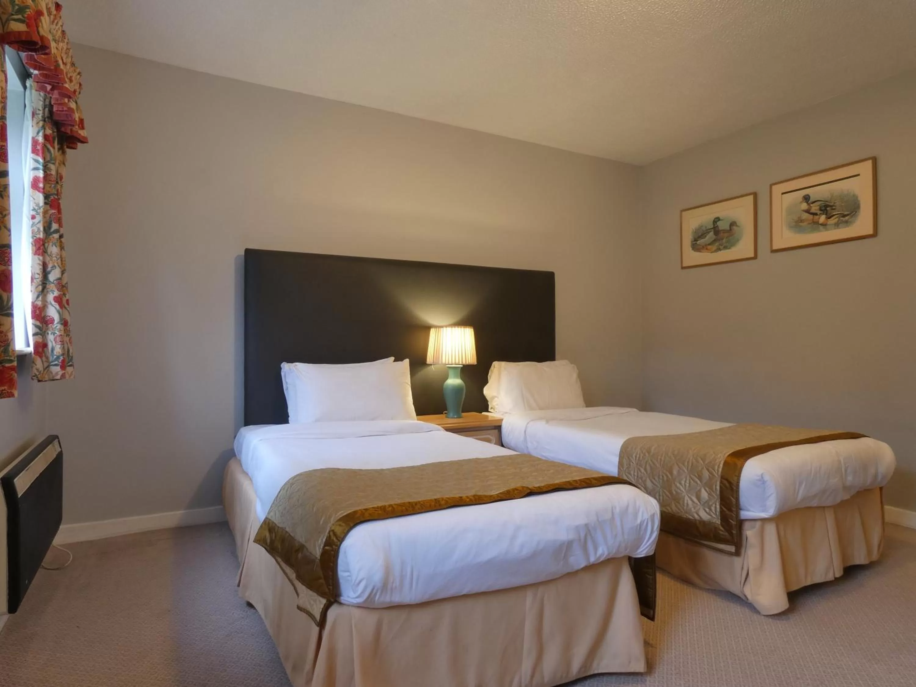 Bed in Marston Farm Hotel