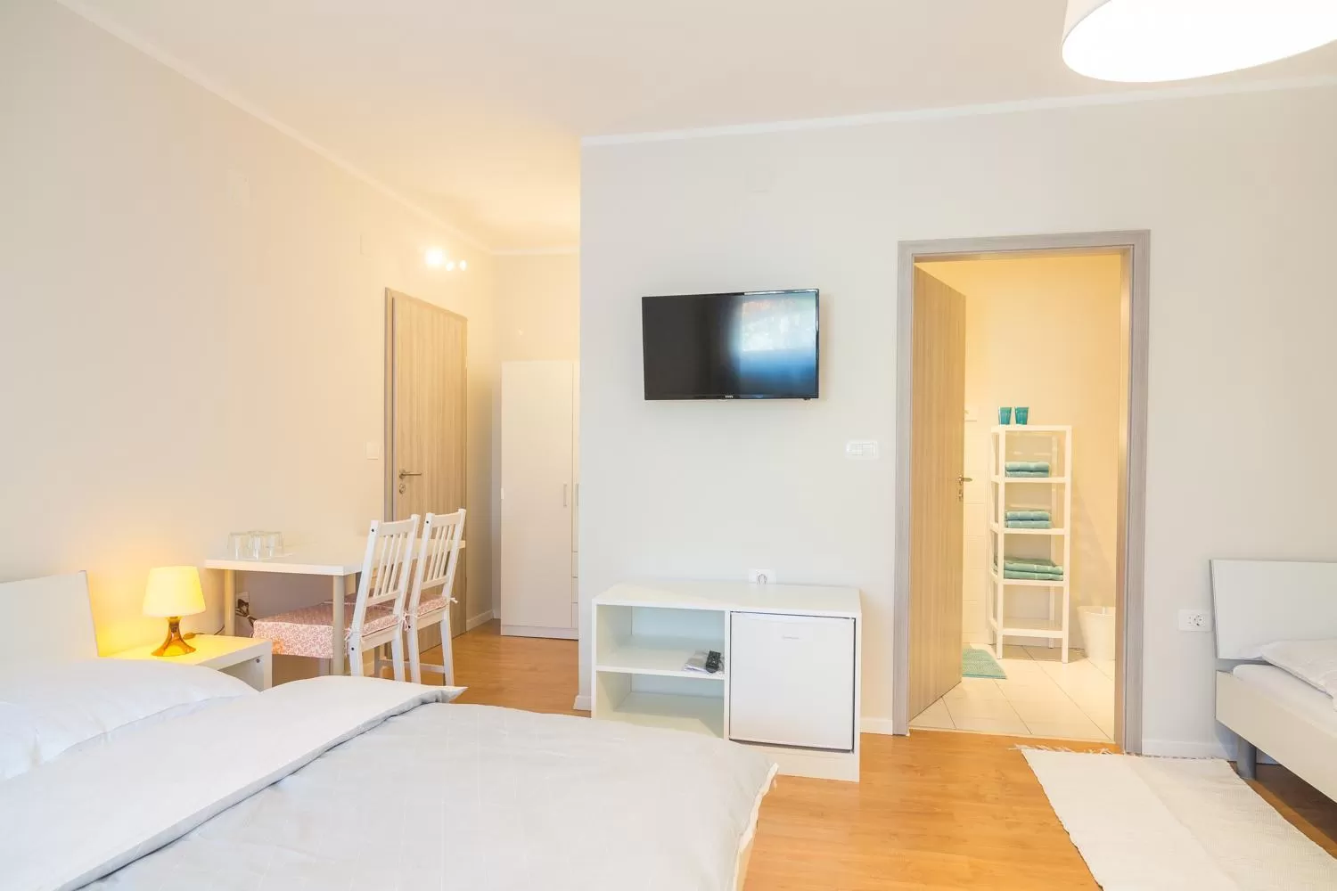 Bed in HOP HOUSE Garni Hotel