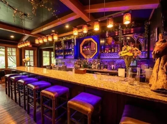 Restaurant/places to eat in Nantahala Village