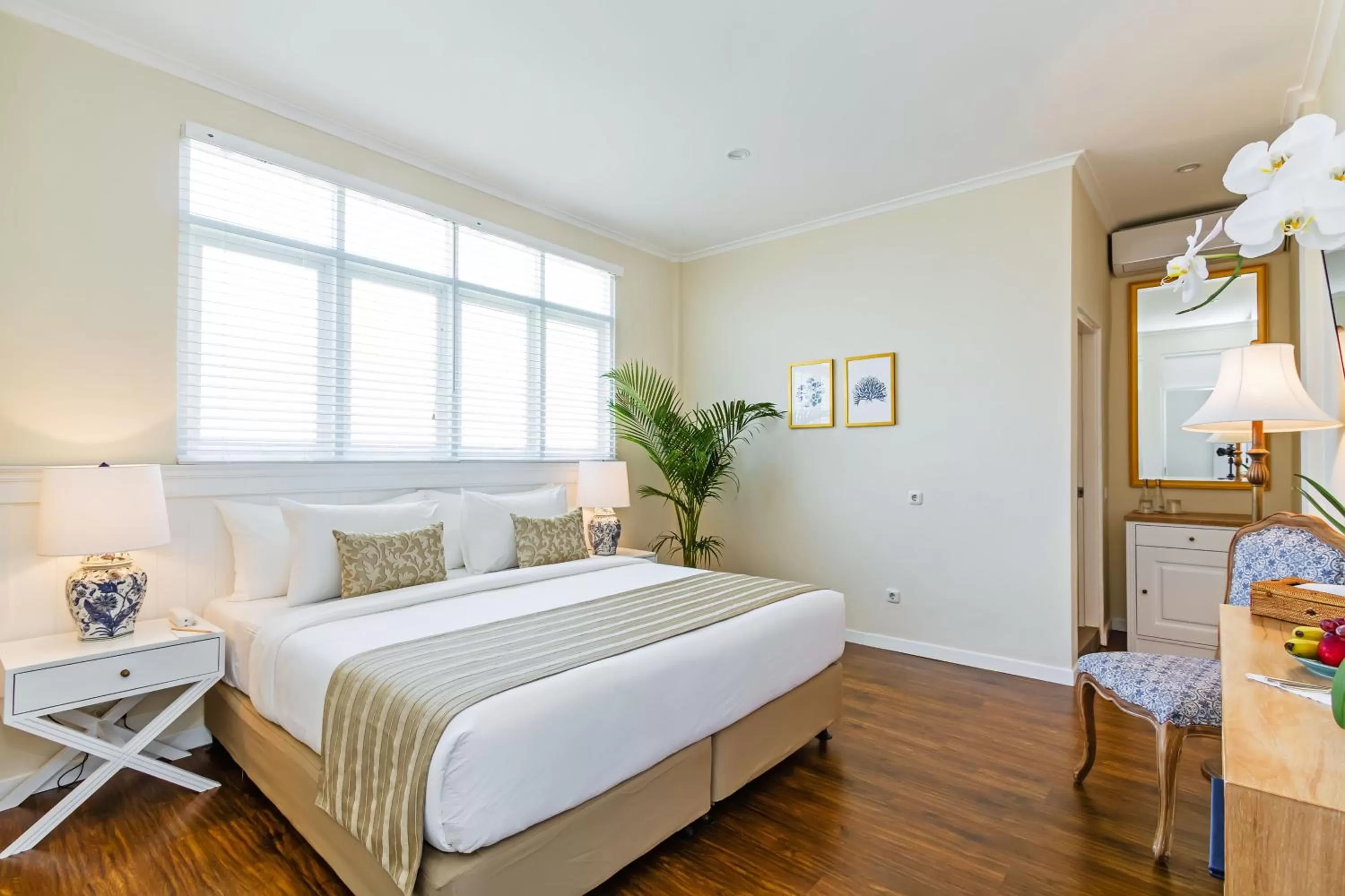 Photo of the whole room, Bed in Akaya Bali