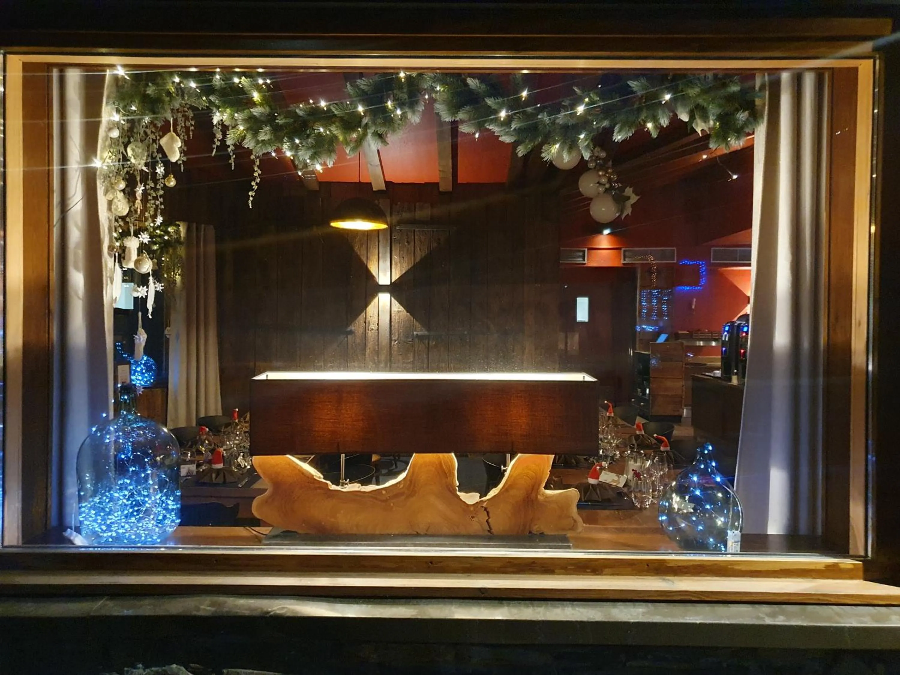 Restaurant/places to eat in Chalet Hôtel du Bois