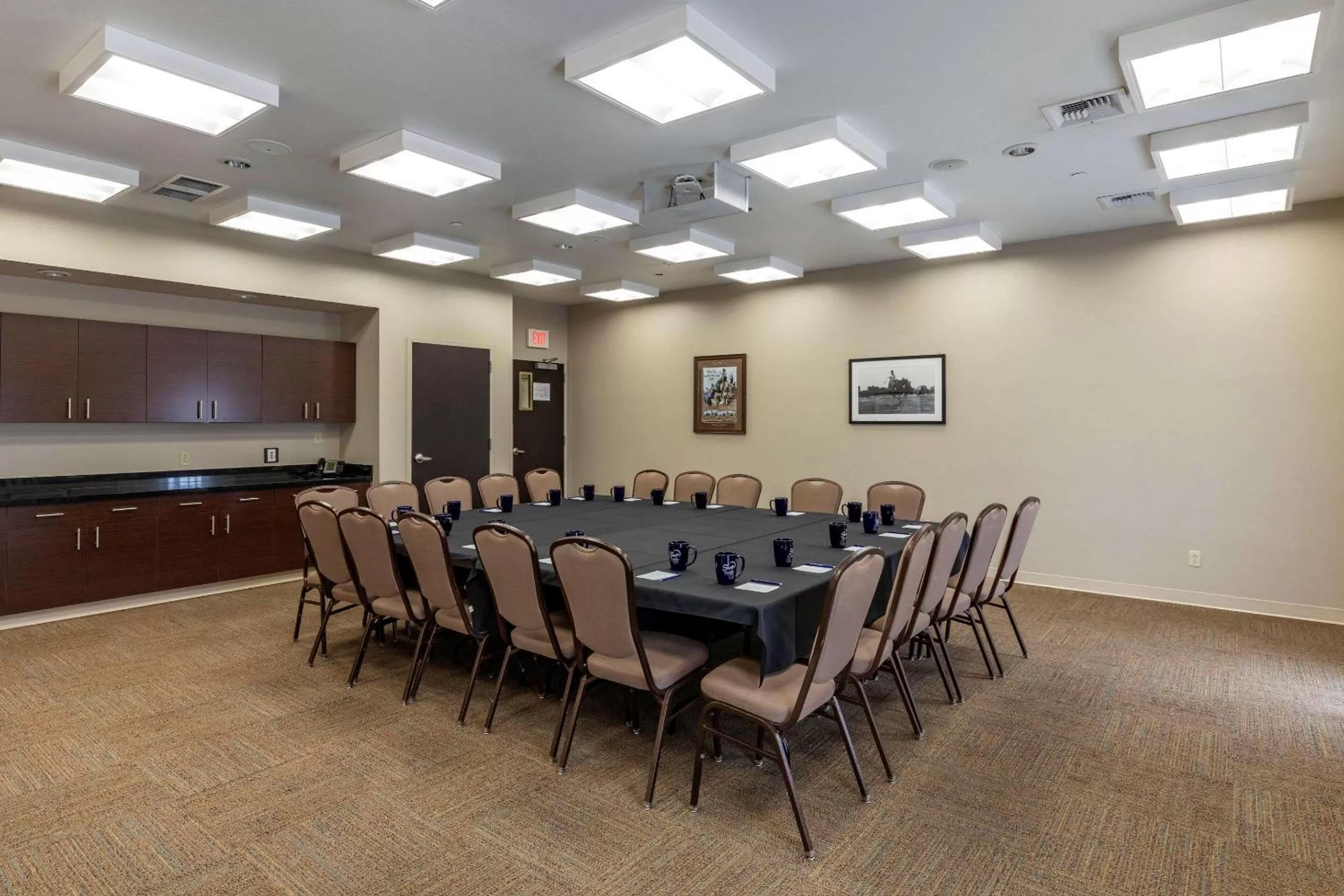 Meeting/conference room in Sleep Inn & Suites Miles City I-94