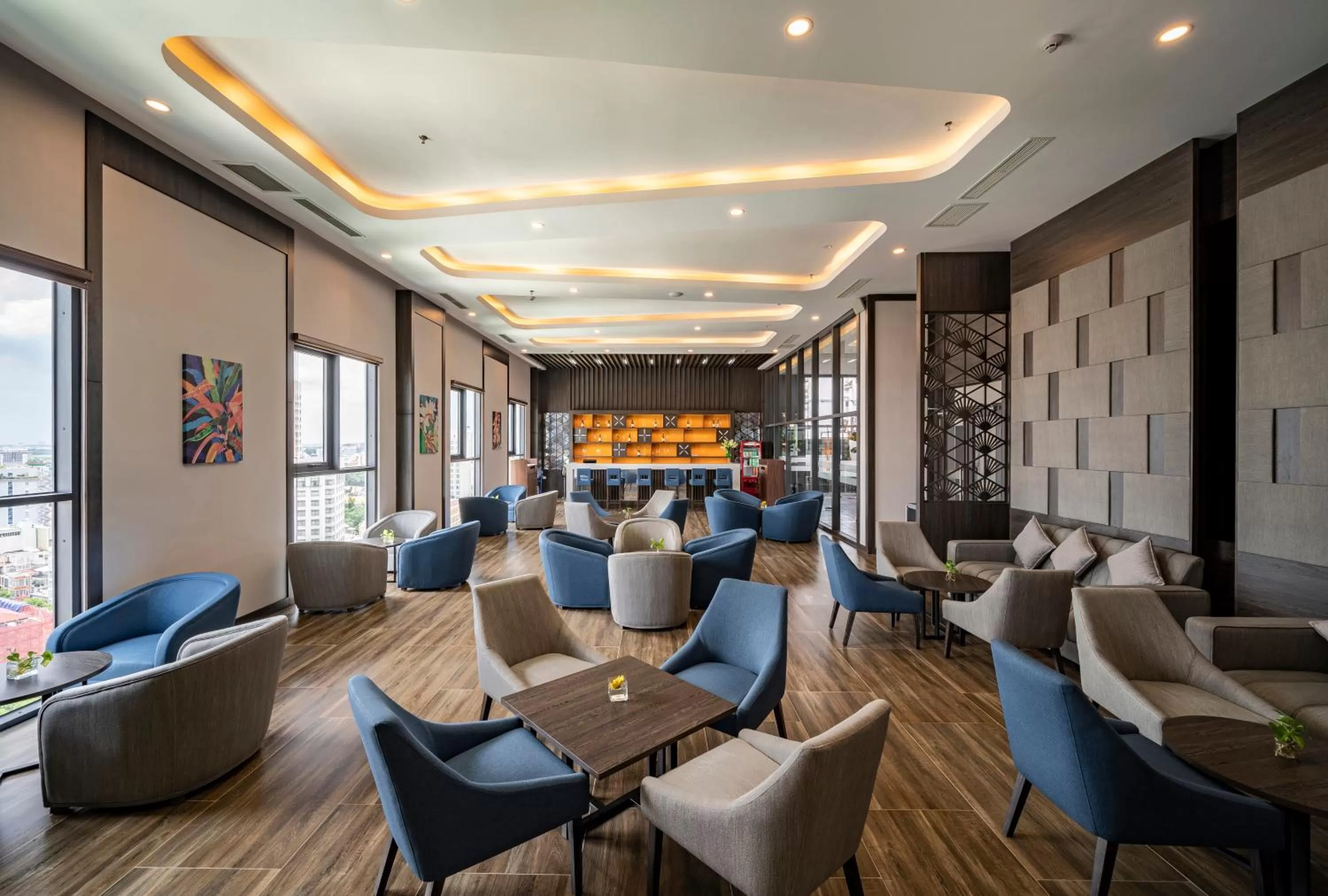 Lounge or bar in Muong Thanh Luxury Saigon Hotel