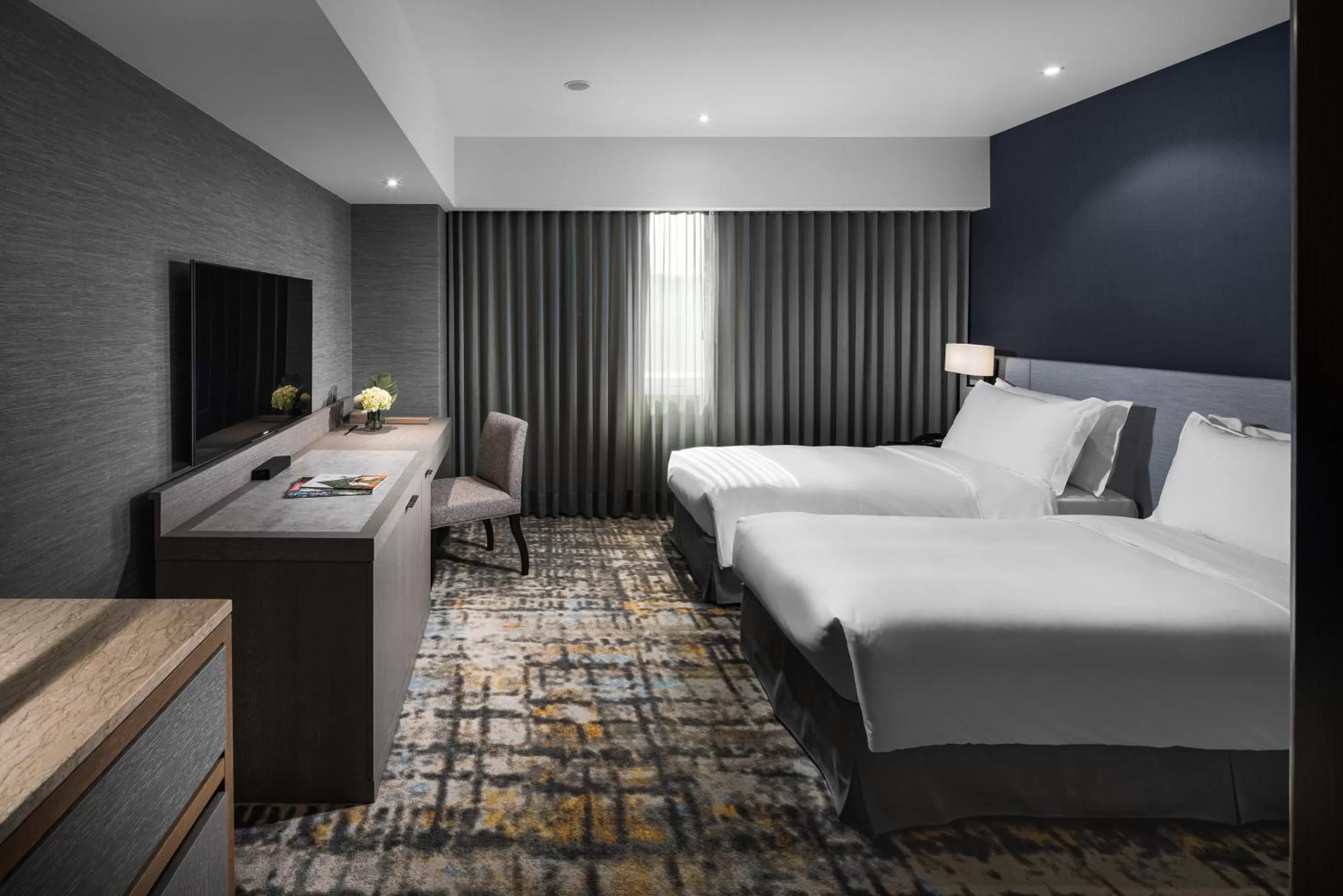 Photo of the whole room, Bed in Taipei Fullerton Hotel - South