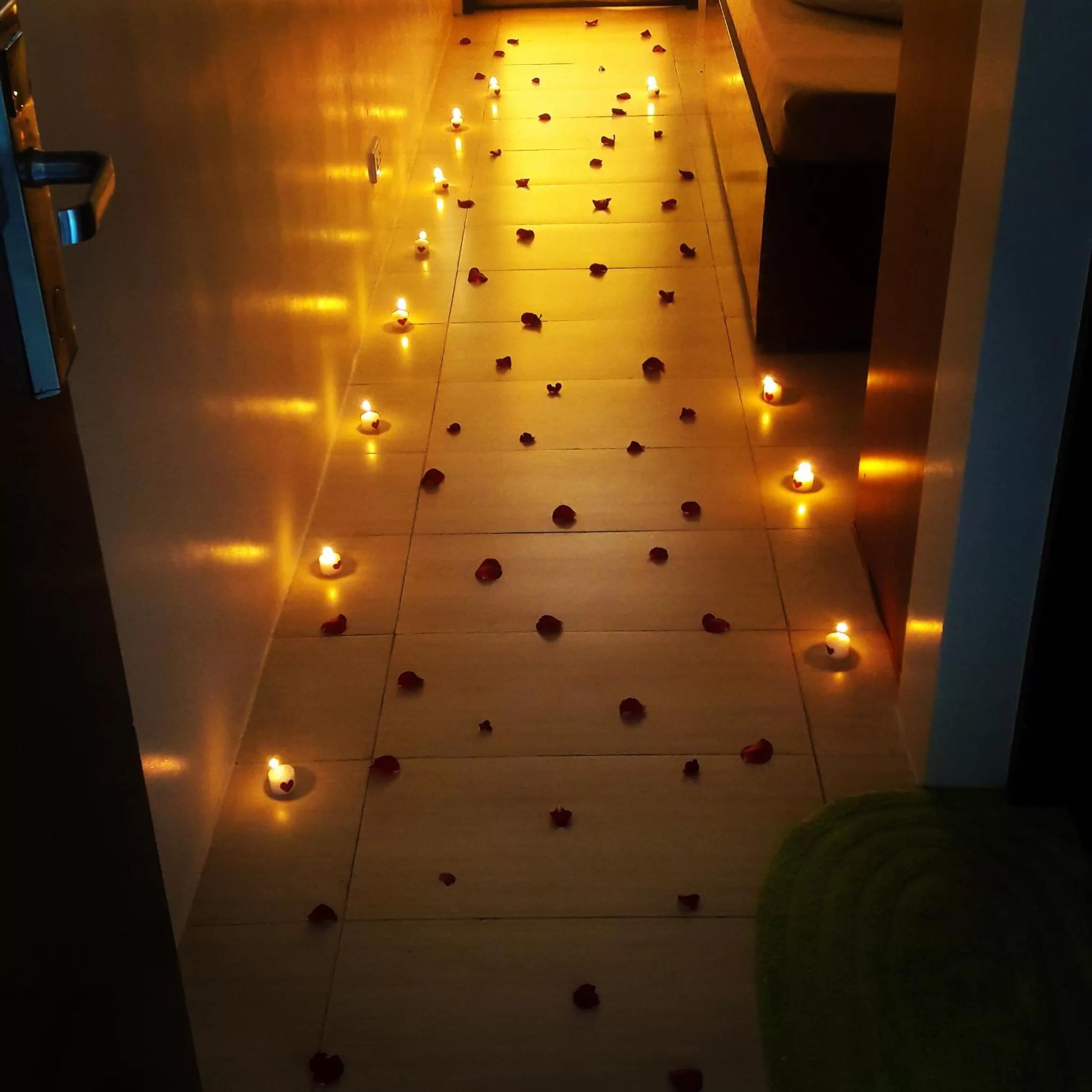 Bathroom in Coron Visitors Hotel