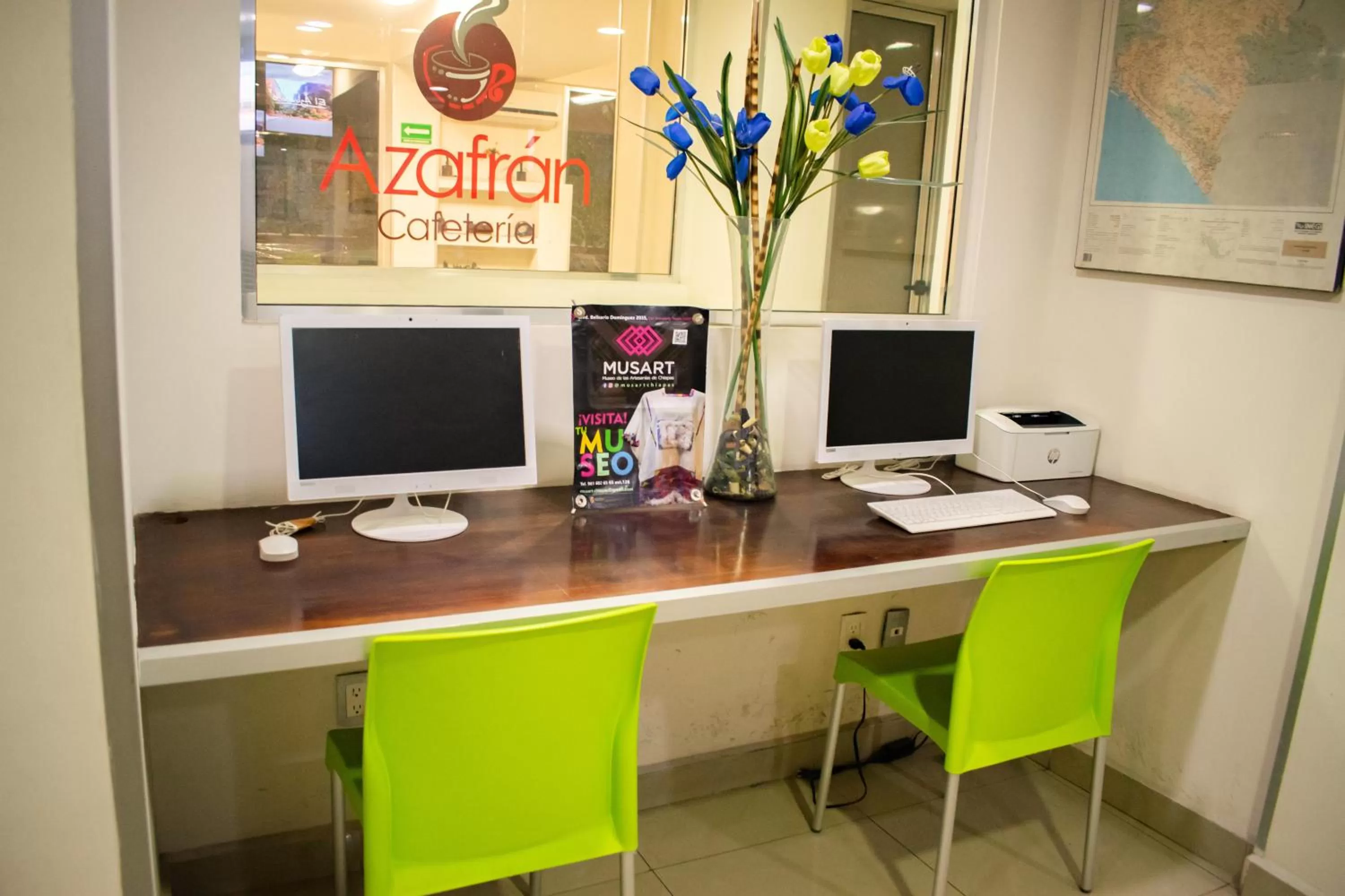 Seating area in Hotel Granda Inn
