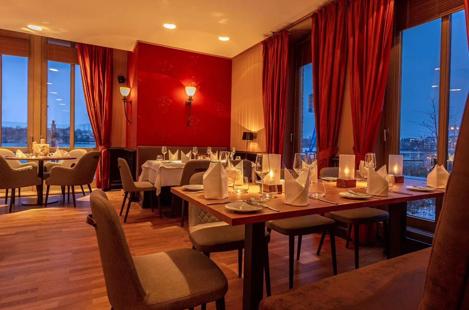 Restaurant/places to eat in Hotel Speicher am Ziegelsee