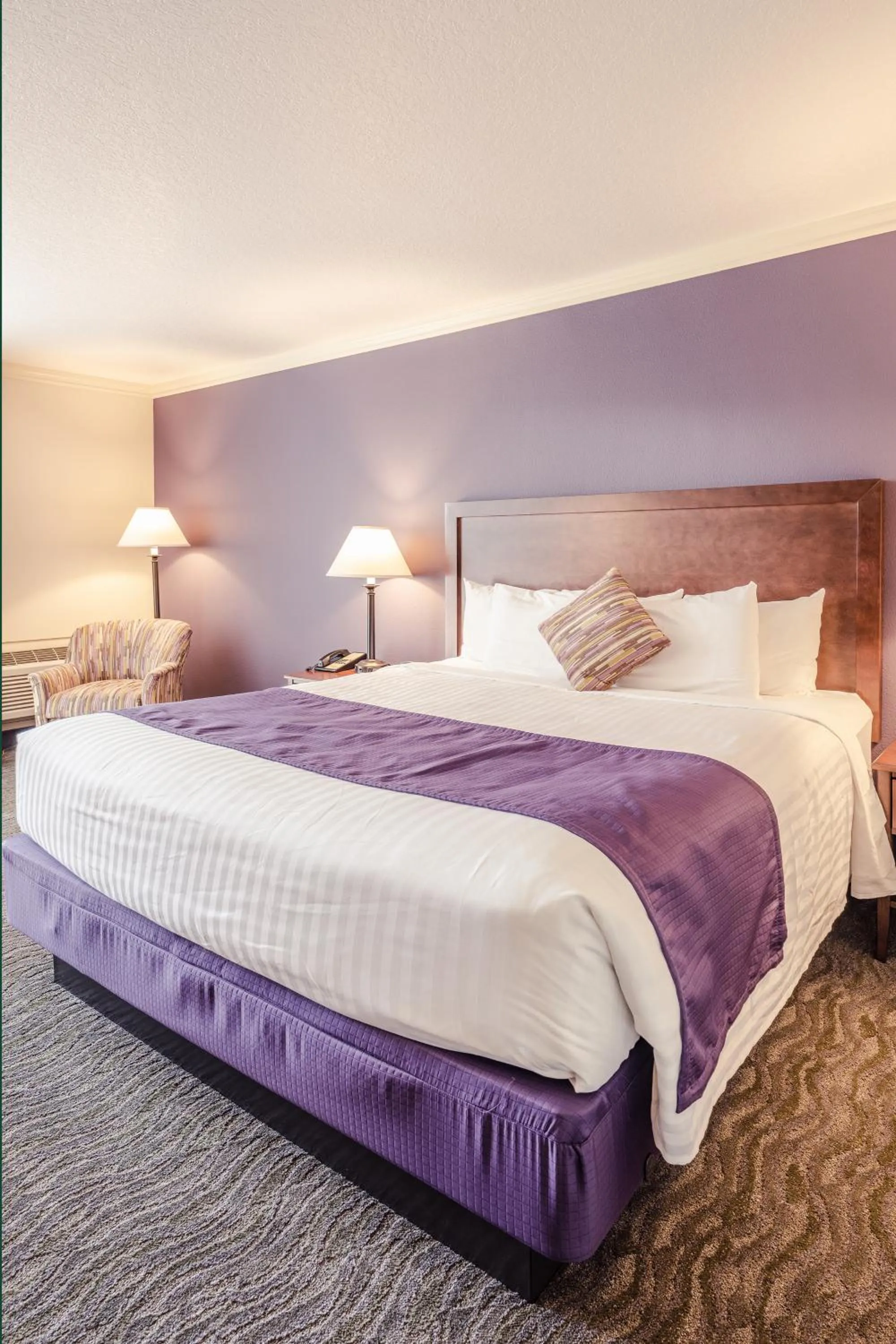 Photo of the whole room, Bed in University Place Hotel and Conference Center