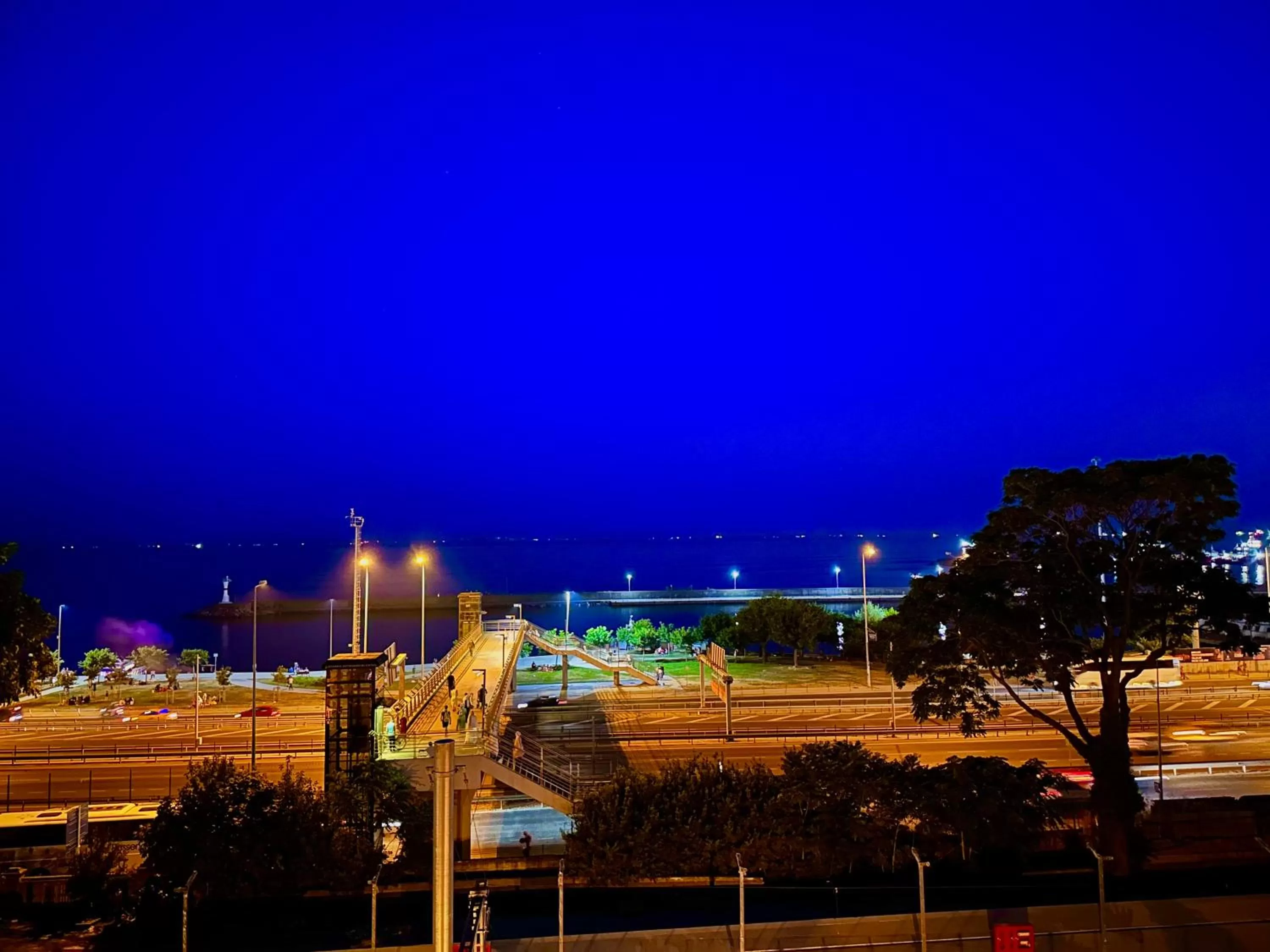 Night in Newalla Hotel Old City