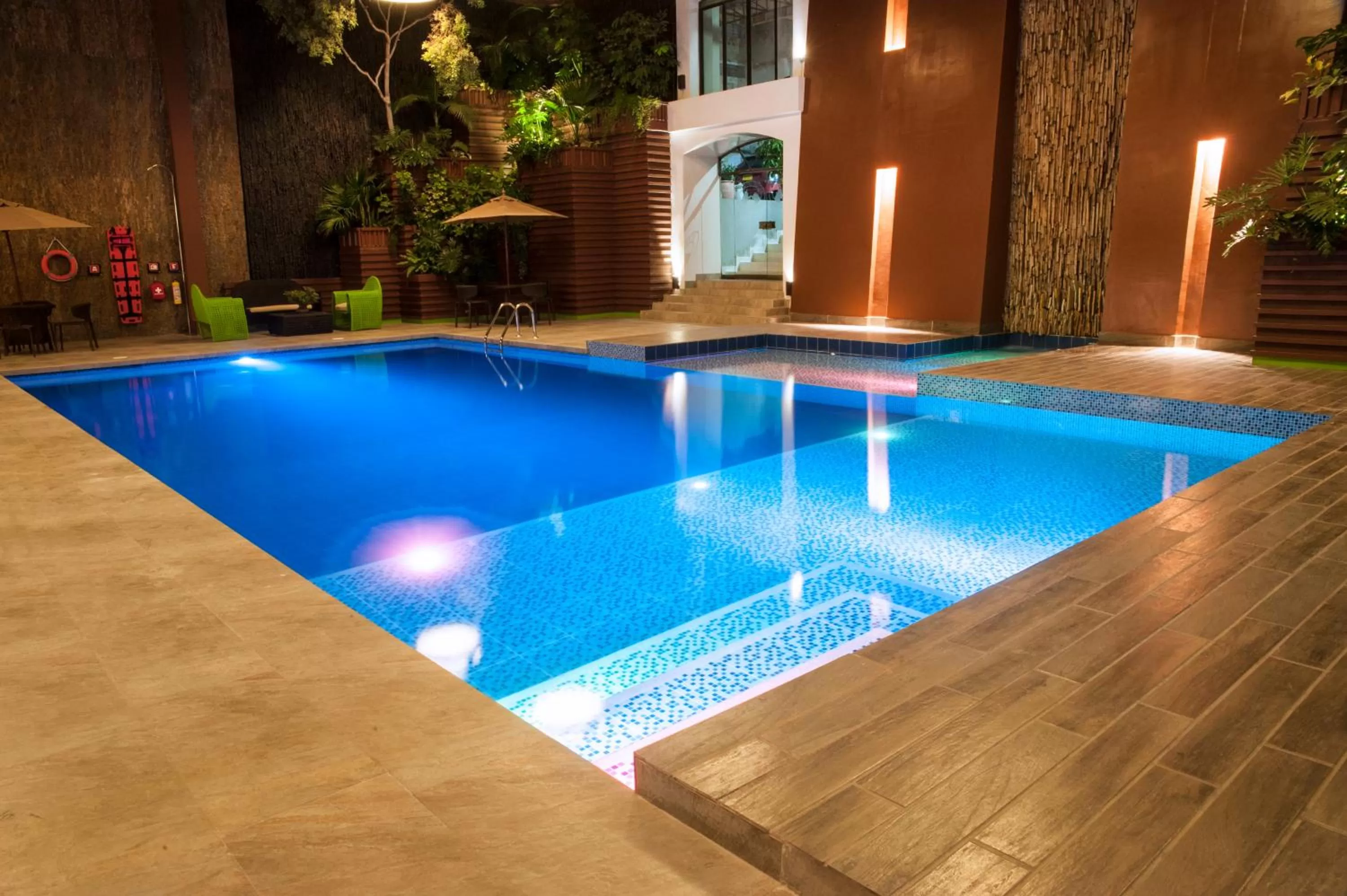 Swimming pool in Hotel Grand Park