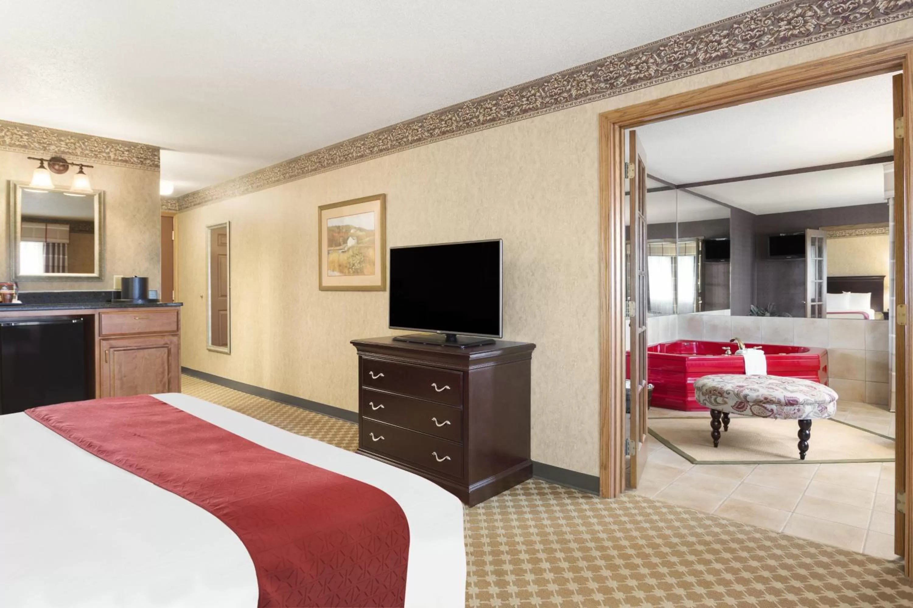 Photo of the whole room, Bed in Country Inn & Suites by Radisson, Lincoln North Hotel and Conference Center, NE