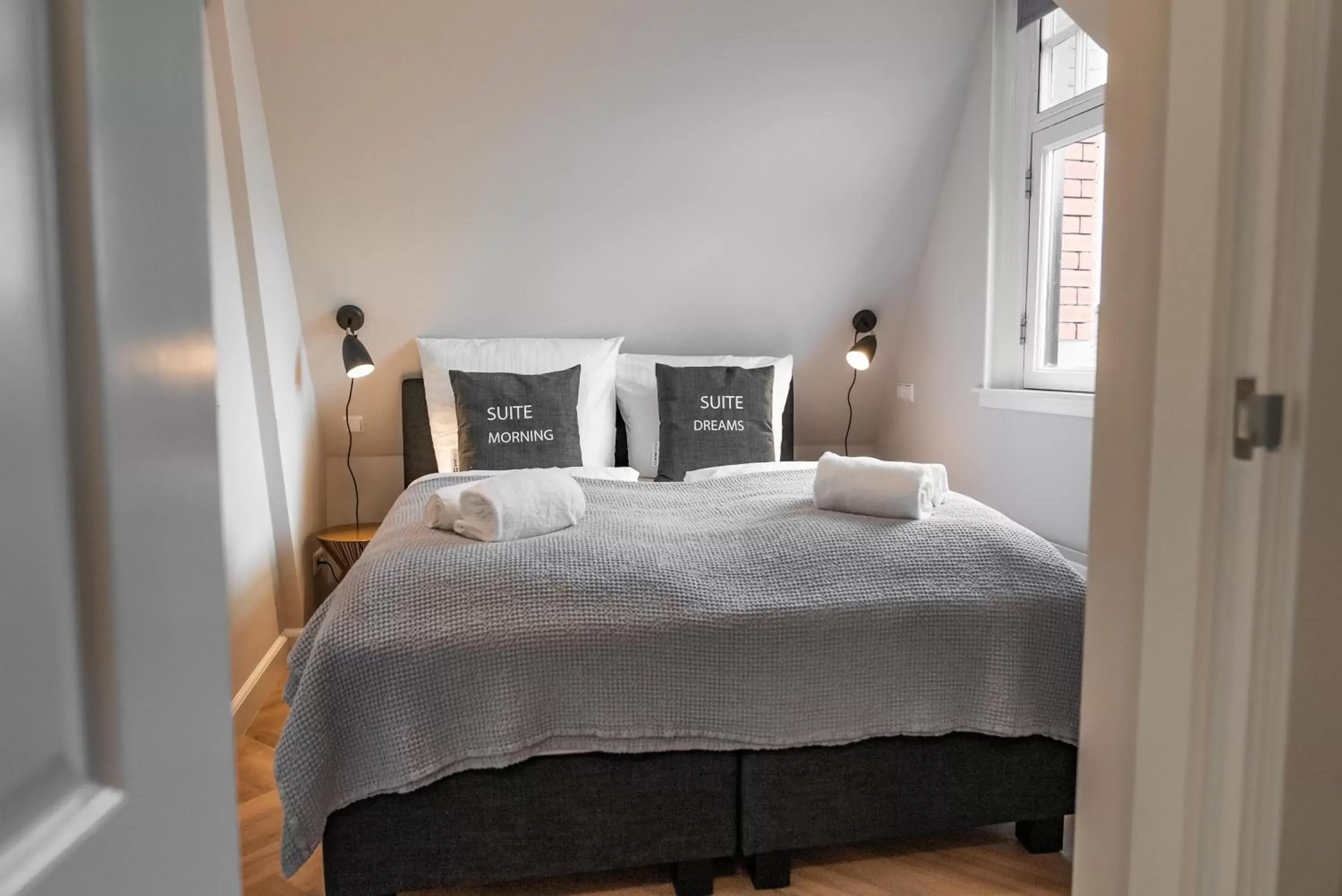 One-Bedroom Suite in Limehome The Hague Keizerstraat One-Bedroom Suite in Limehome The Hague Keizerstraat