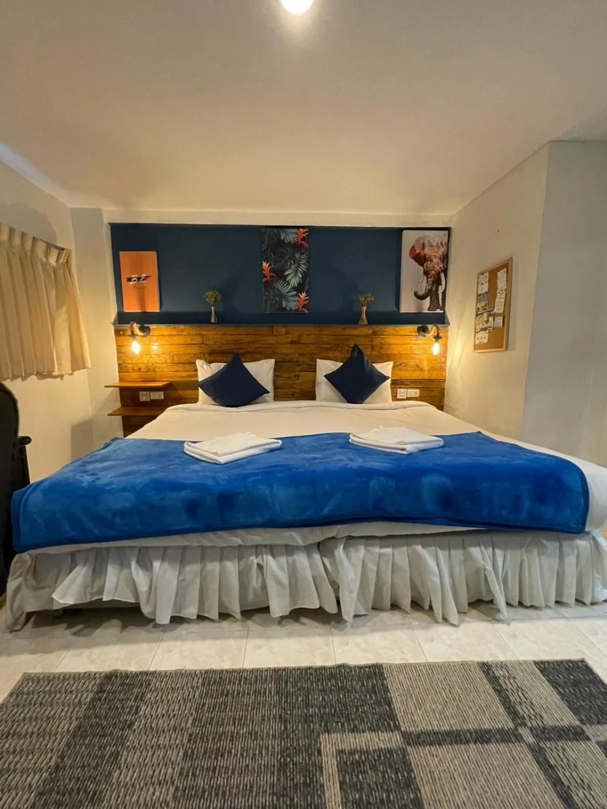 Bed in BH Baan Paradise Hotel Patong