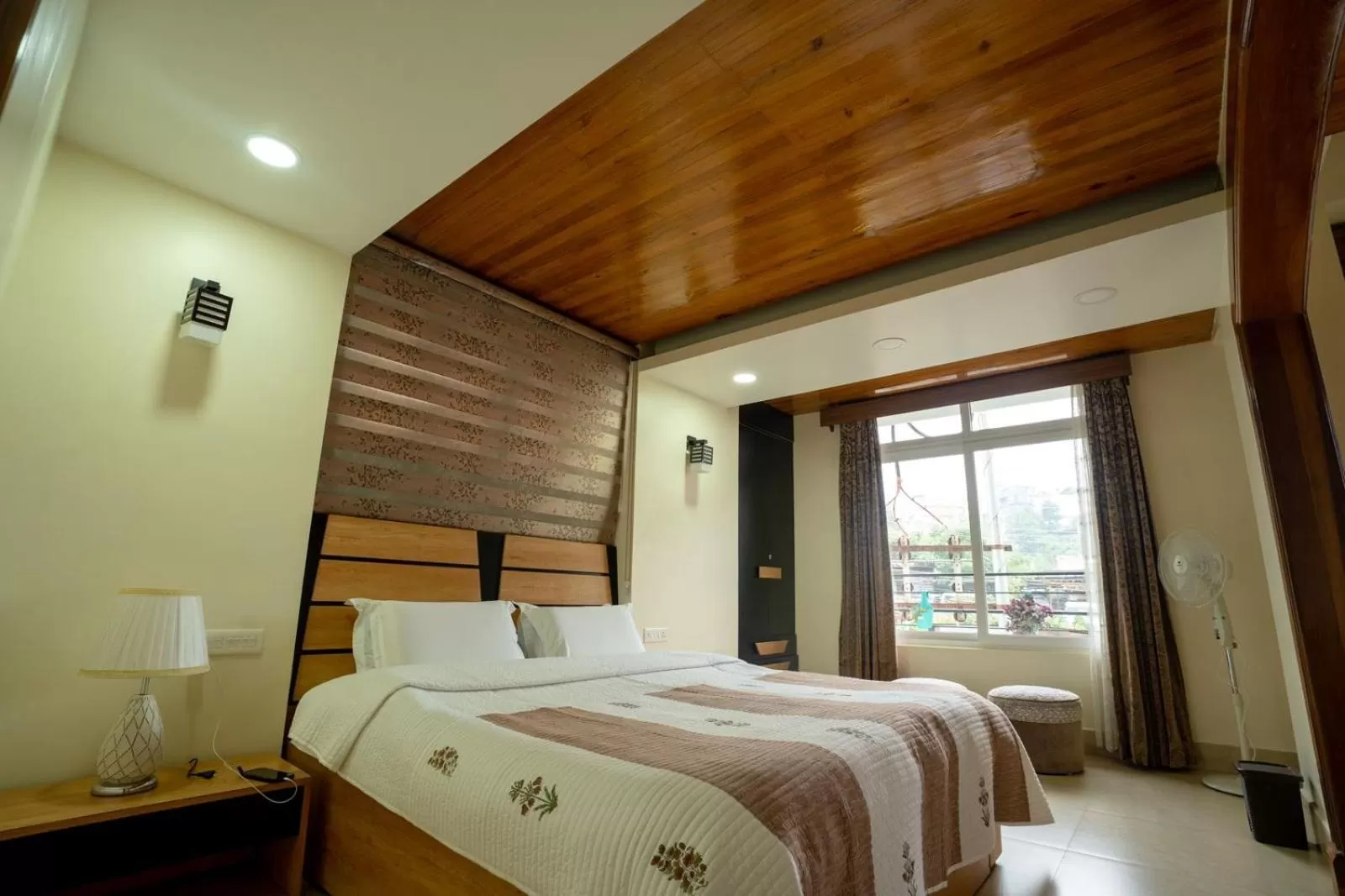 Bedroom, Bed in East Land Bed & Breakfast