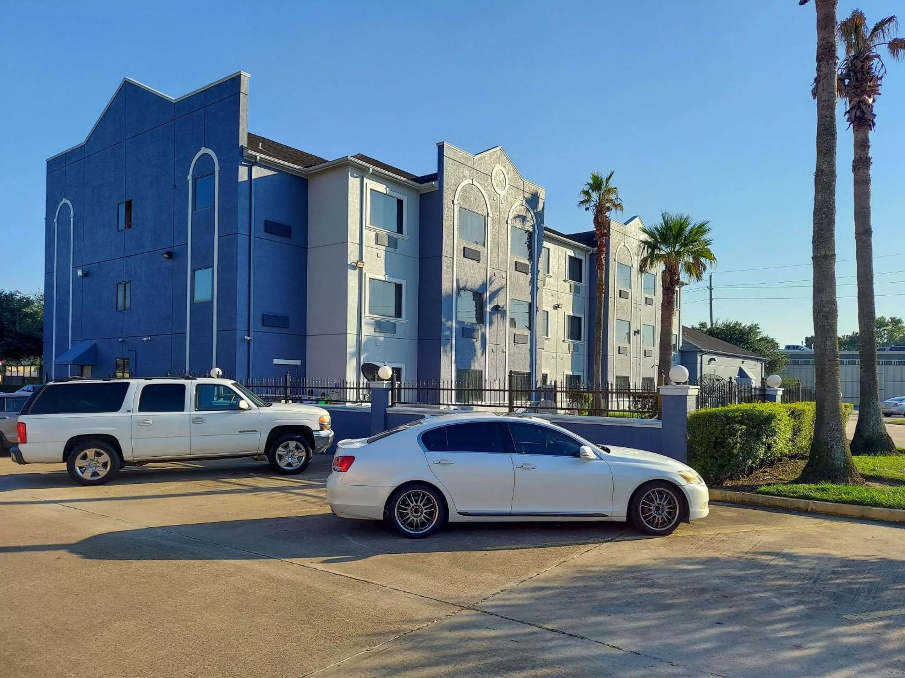 Property building in Quality Suites Houston NW Cy-Fair