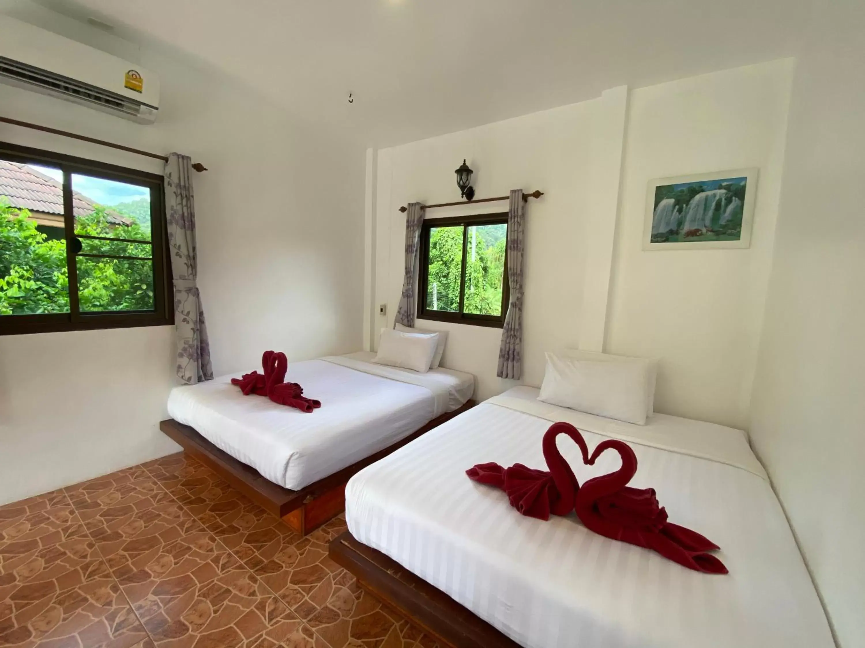 Standard Family Room in Khao Sok Jungle Huts Resort Standard Family Room in Khao Sok Jungle Huts Resort