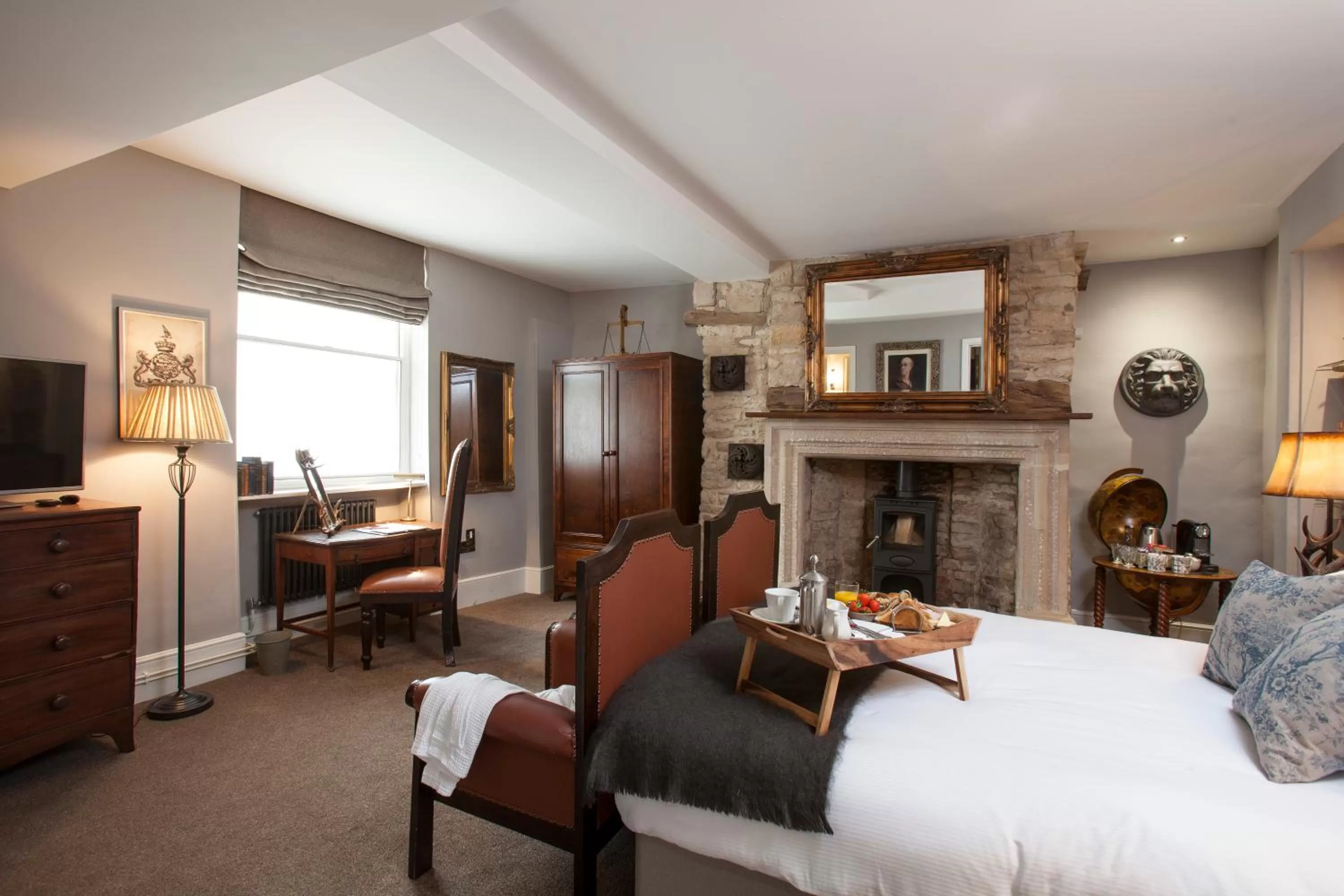 Day, Bed in The Bull And Swan