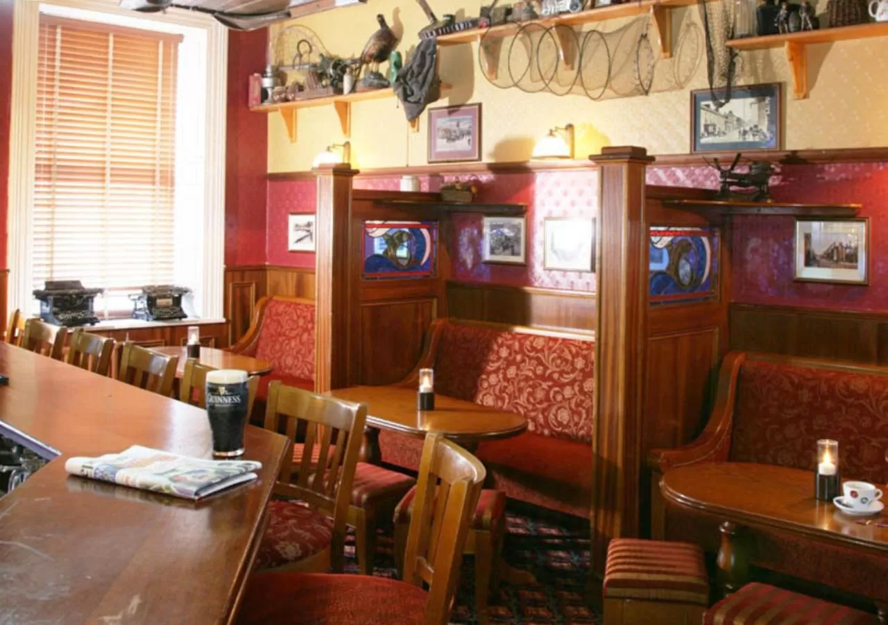 Lounge or bar in Bush Hotel