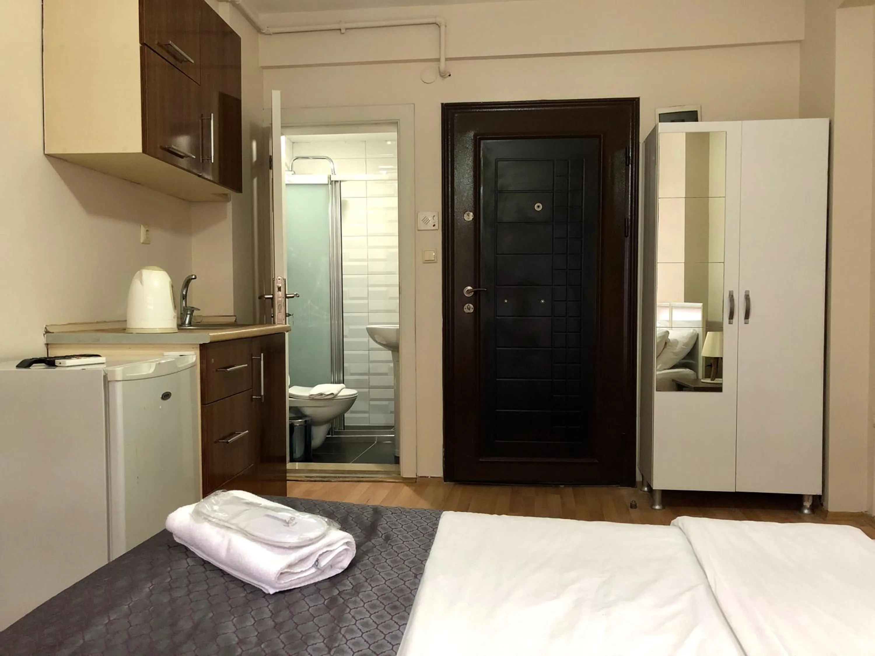 Photo of the whole room, Bed in Centre Suites Taksim