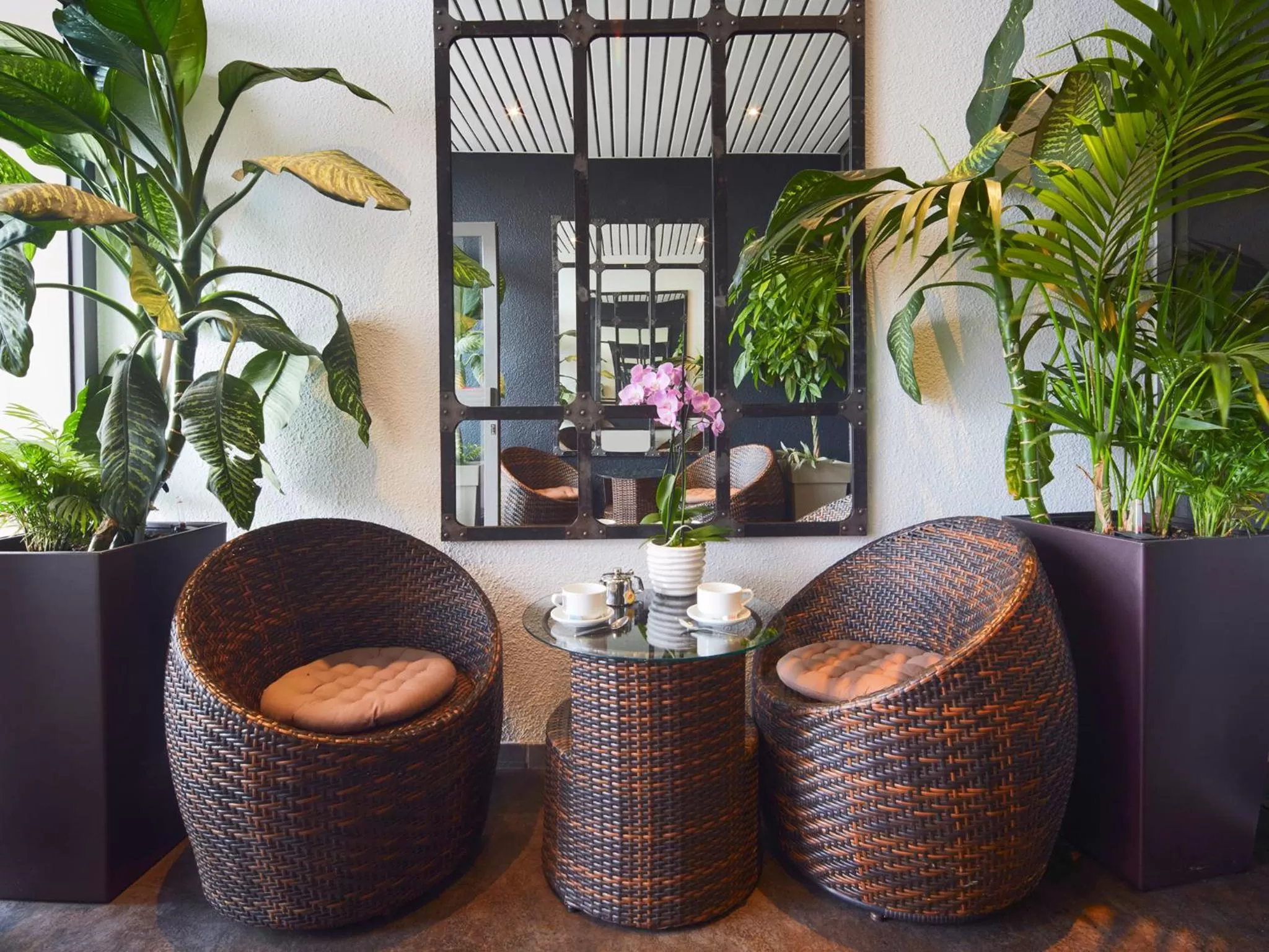 Lounge or bar in Kyriad Hôtel Orly Aéroport - Athis Mons