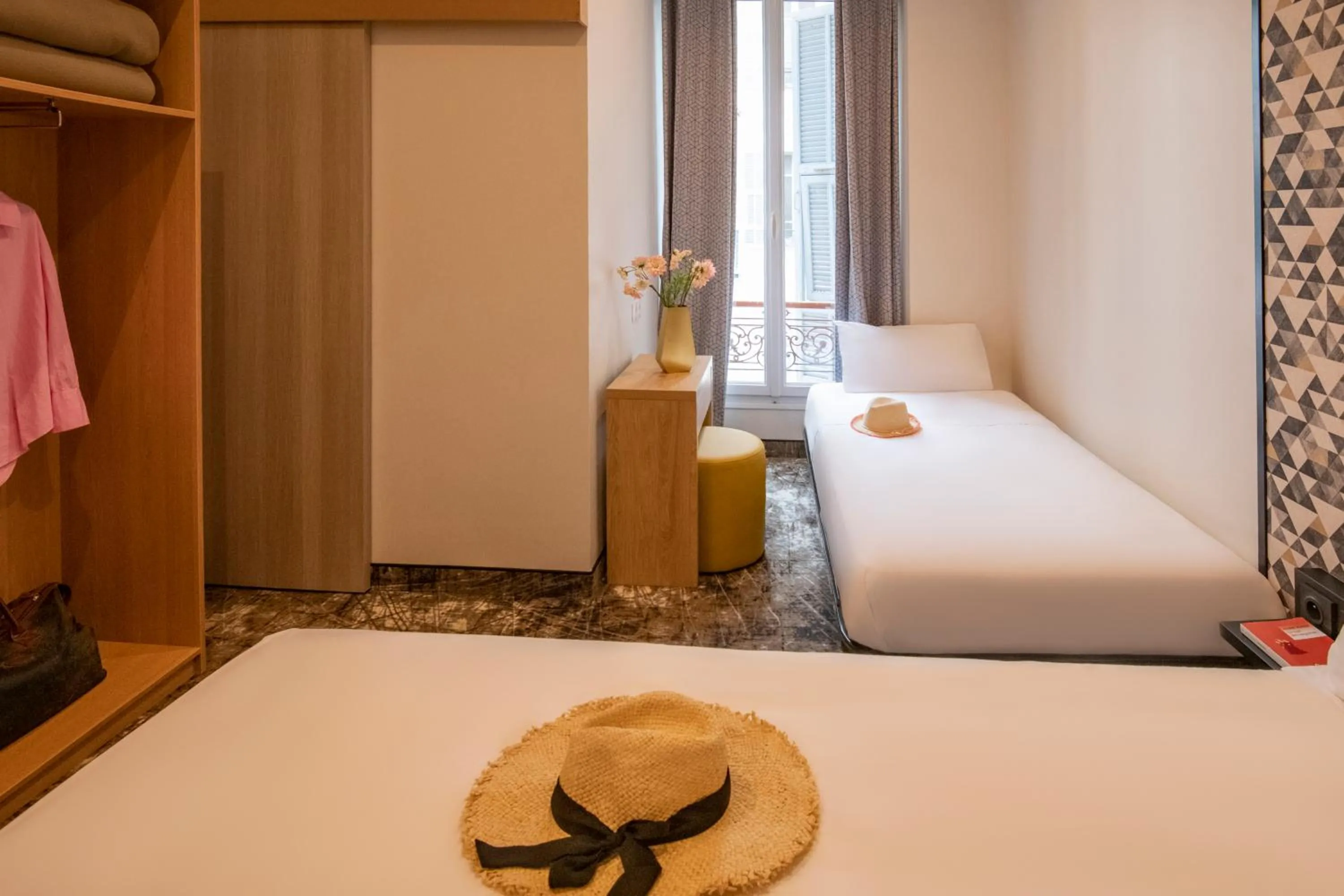 Bedroom, Bed in Hotel d'Ostende