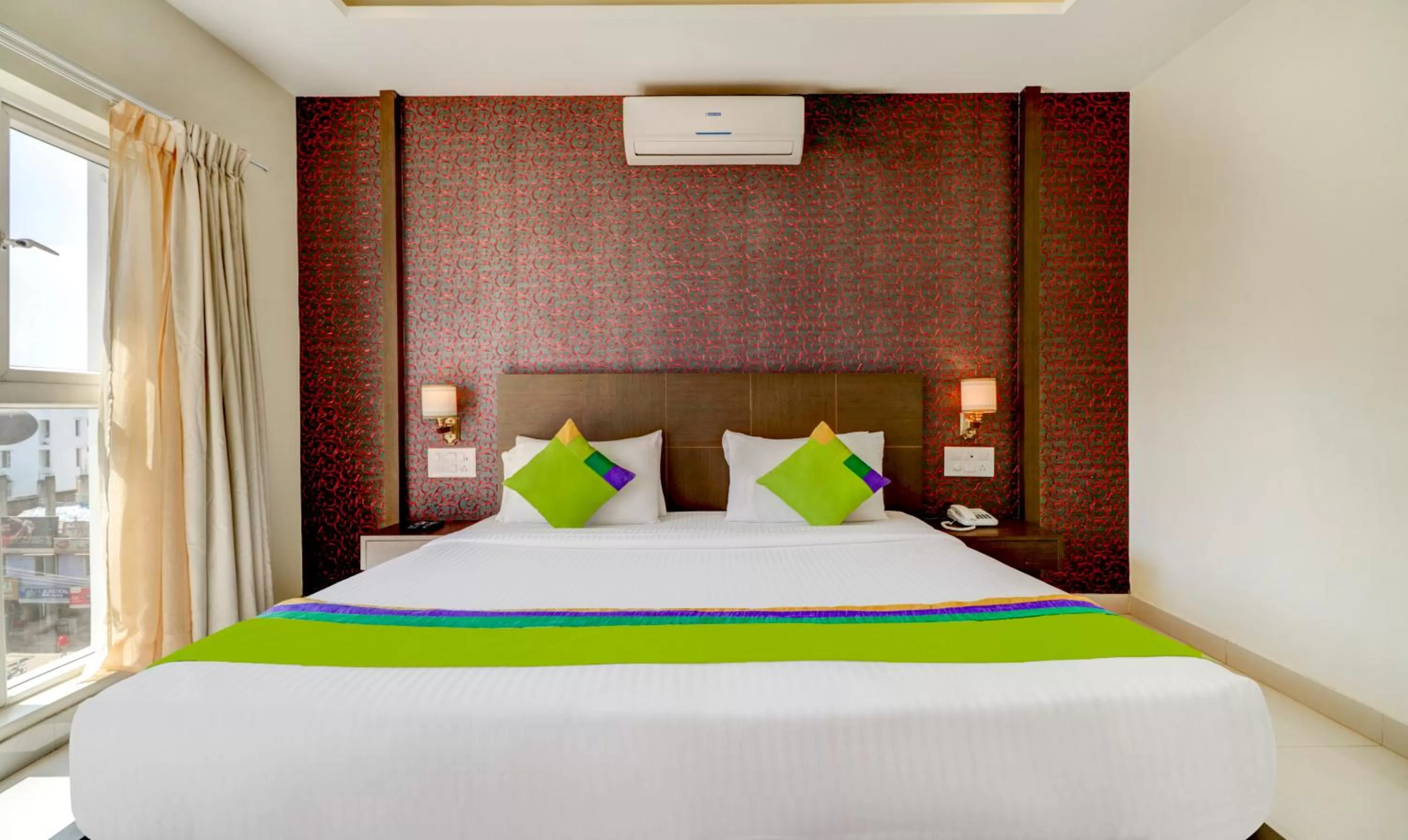 Bed in Treebo Trend Orchid MG Road