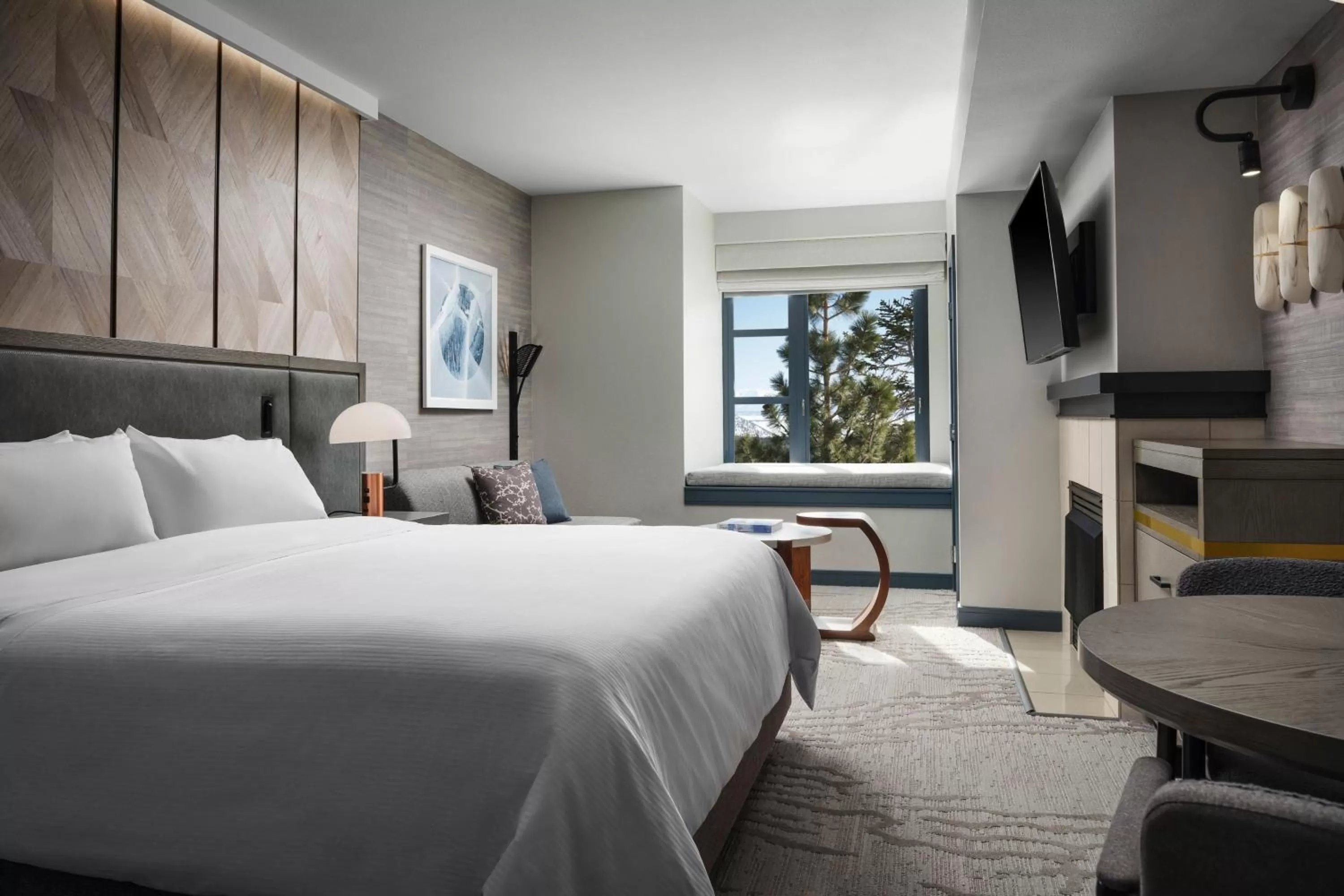 Kitchen or kitchenette, Bed in The Westin Monache Resort, Mammoth