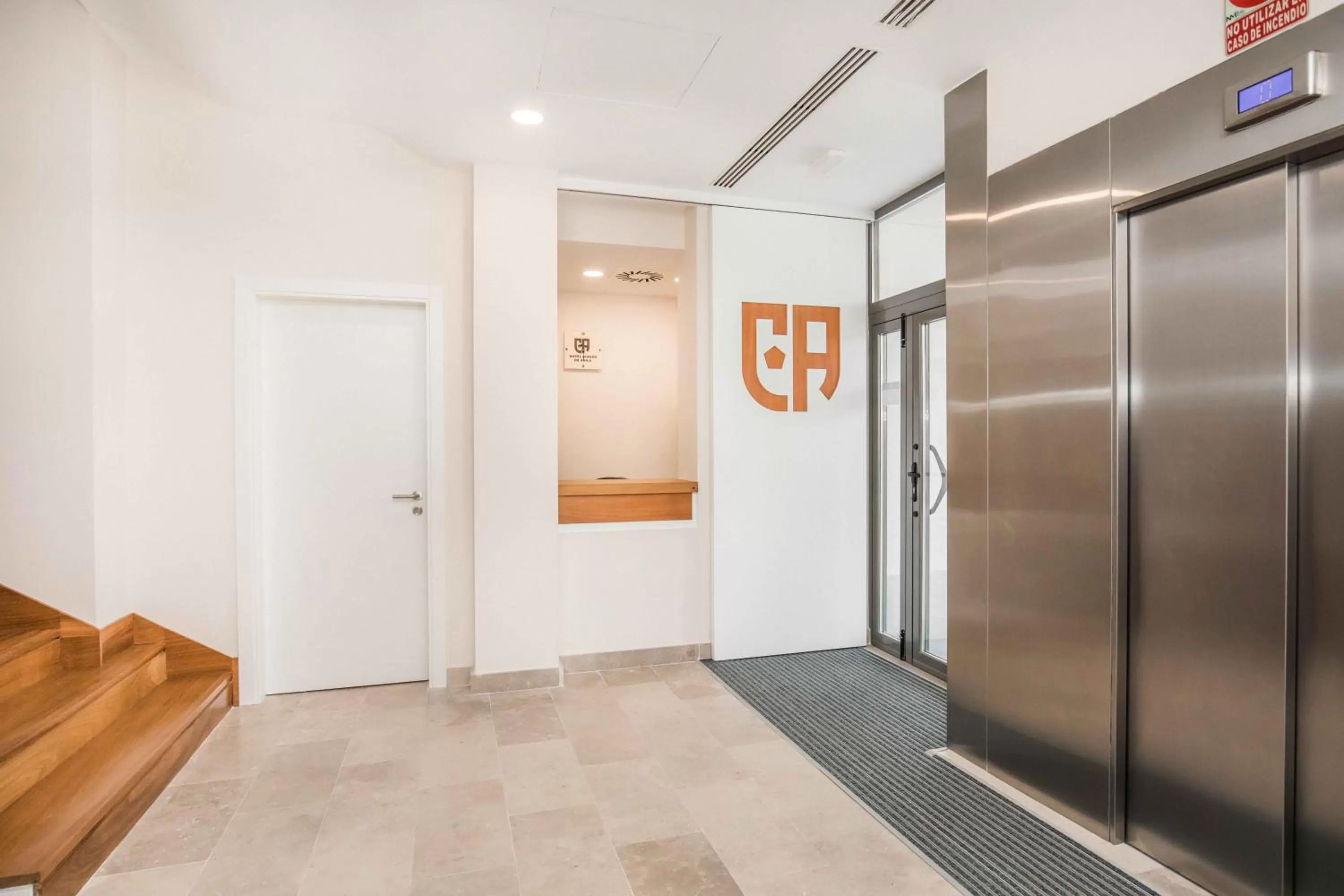 Lobby or reception in Hotel Ciudad De Ávila