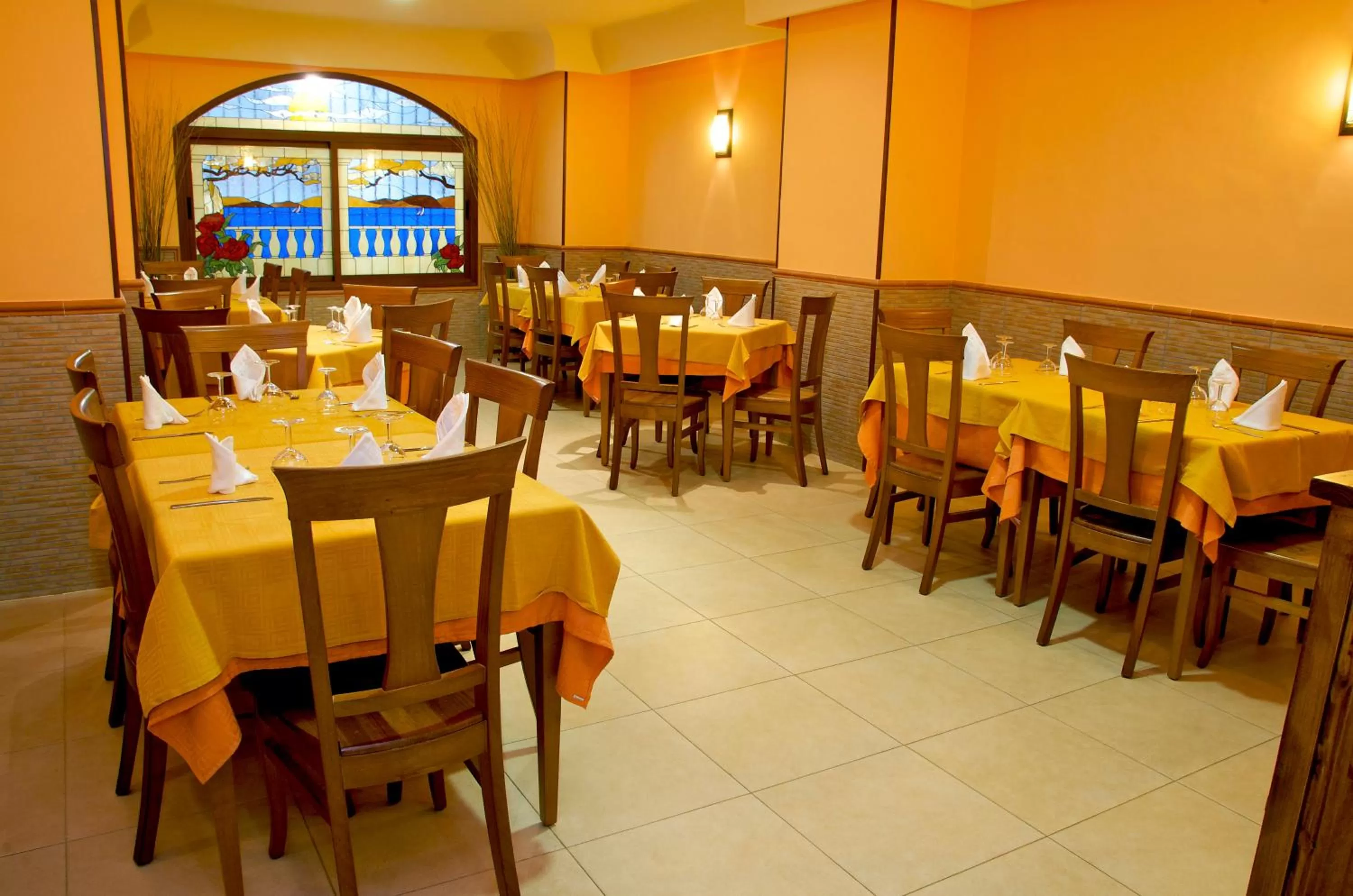 Restaurant/places to eat in Ona Las Rampas
