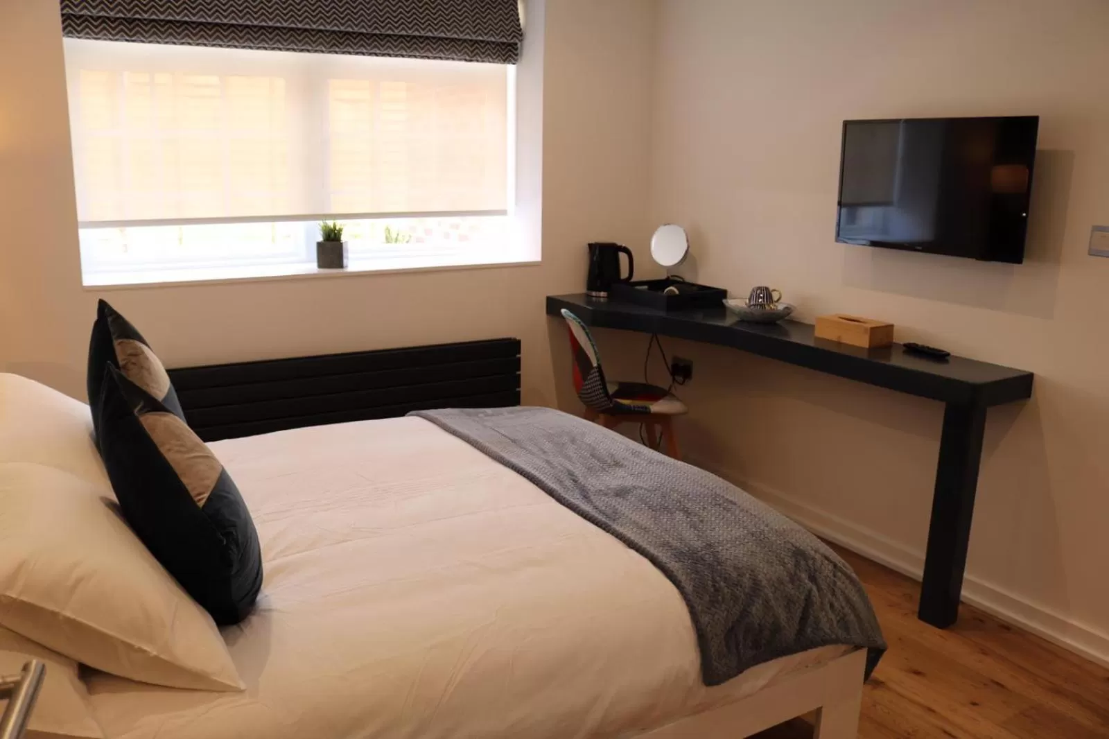 Photo of the whole room, Bed in The Cherry Tree Hotel
