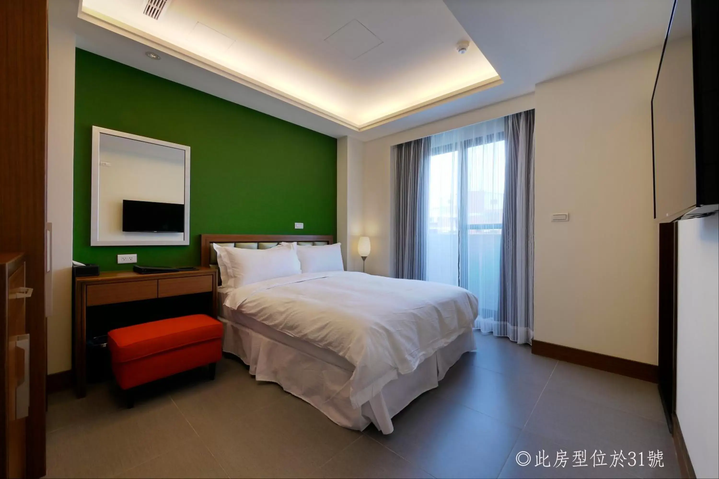 Standard Double Room in Watermark Hotel - Sizihwan Standard Double Room in Watermark Hotel - Sizihwan